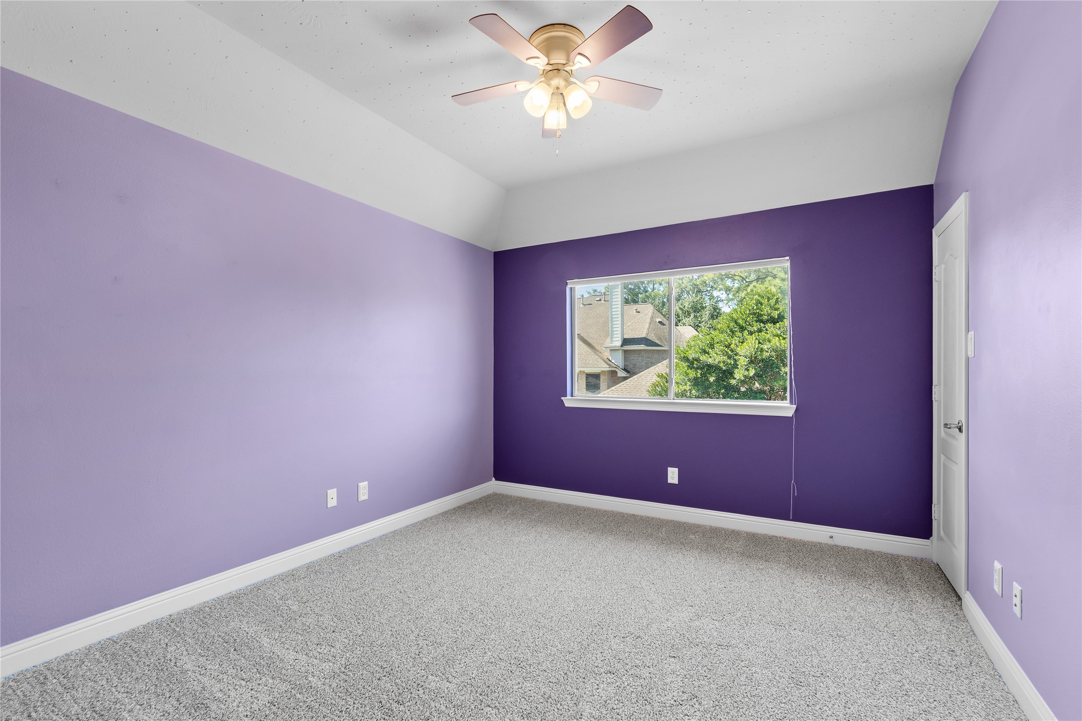 11 Saint Thomas Court, Houston, TX 77070