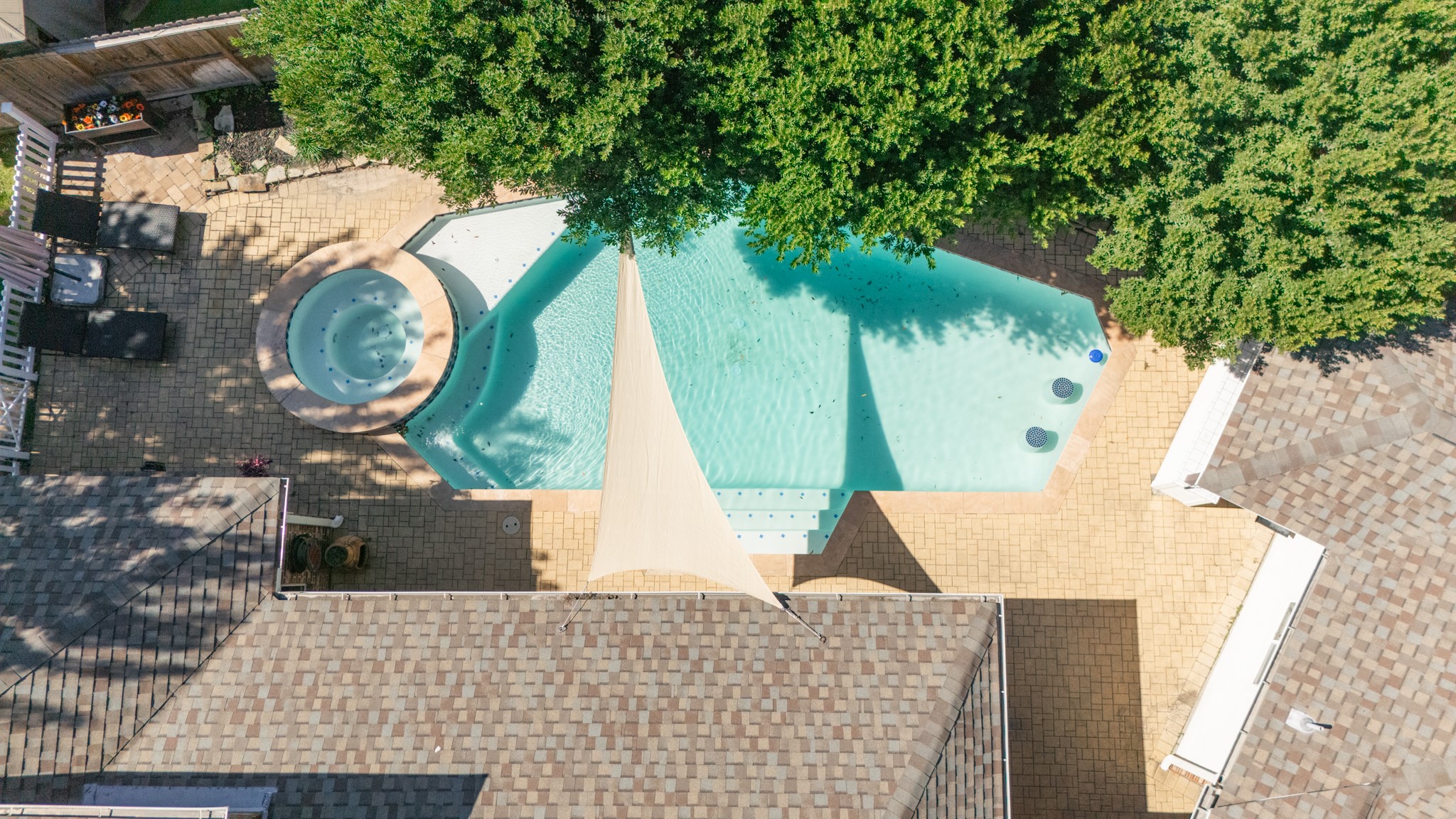 11 Saint Thomas Court, Houston, TX 77070