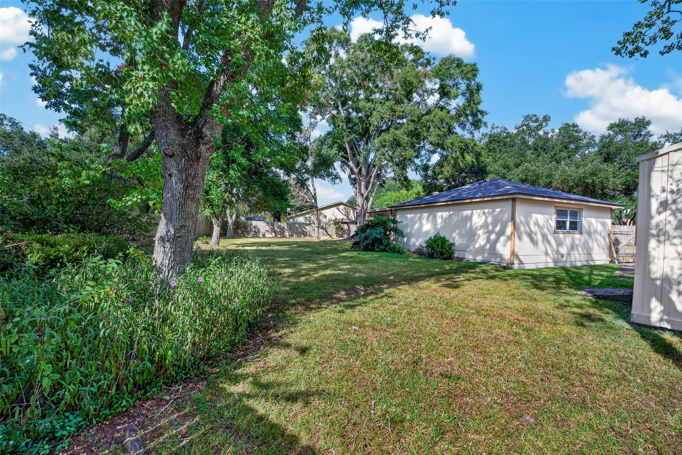 903 Chetwood Circle, League City, TX 77573