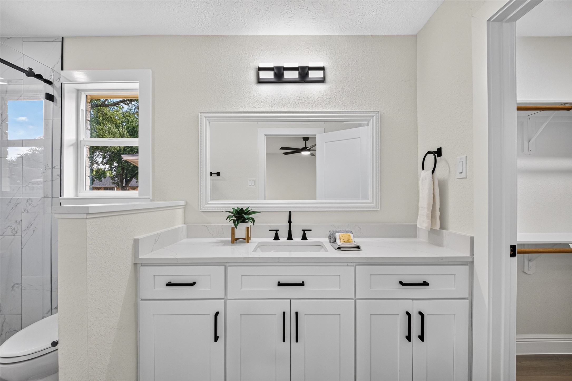 903 Chetwood Circle, League City, TX 77573