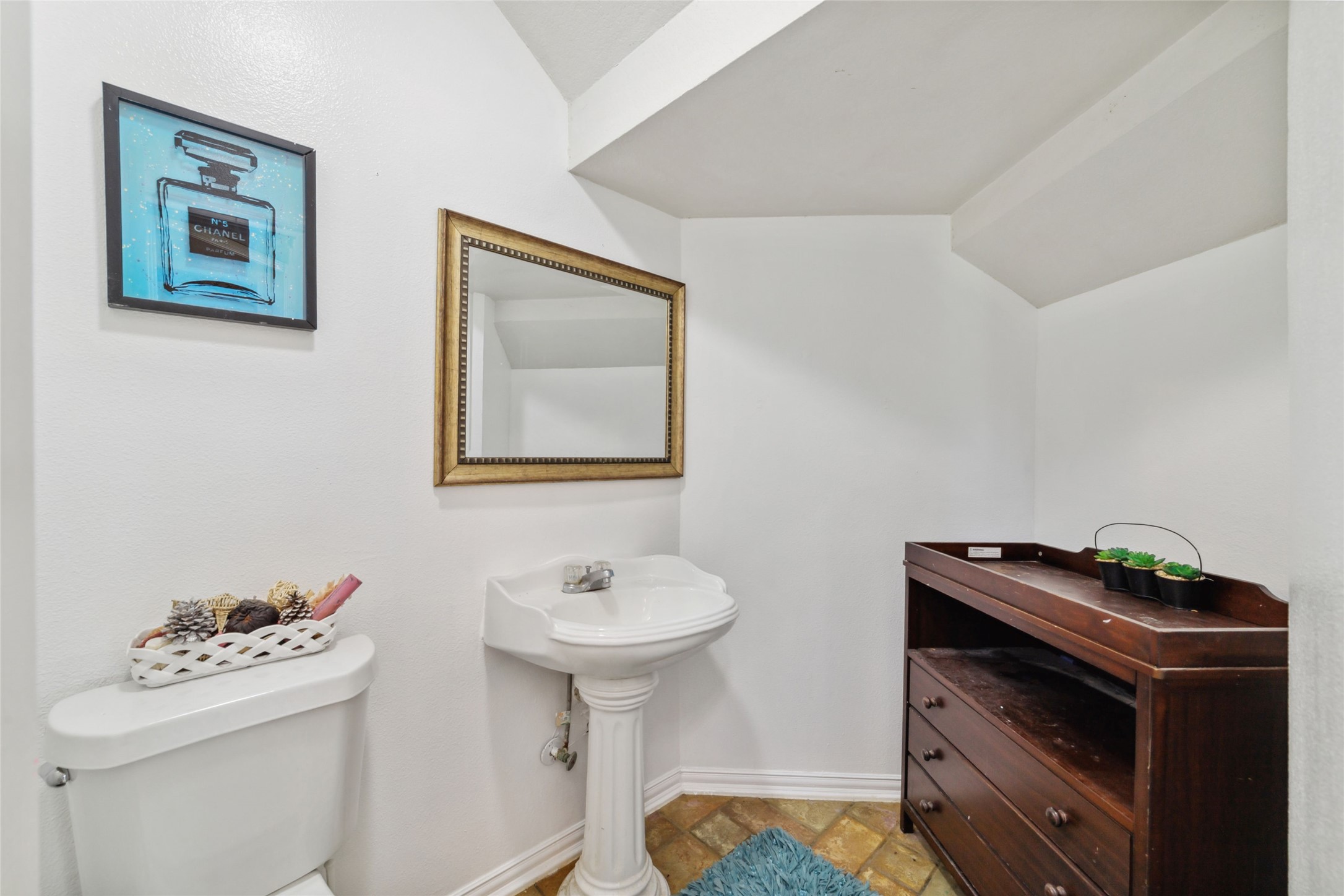 1513 County Road 149, Alvin, TX 77511