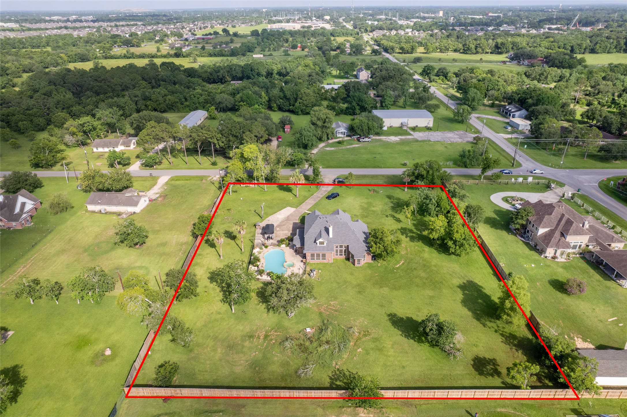 1513 County Road 149, Alvin, TX 77511