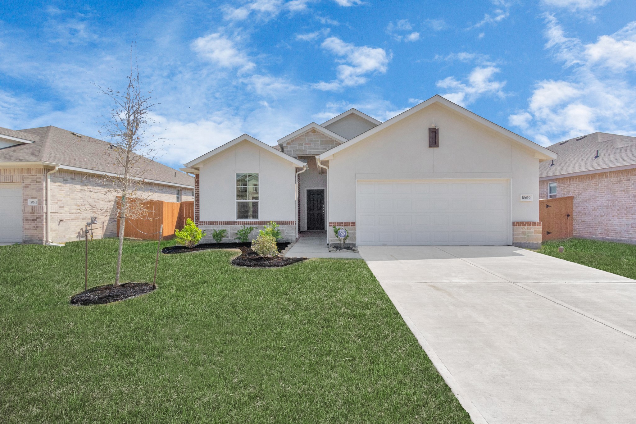 10515 Moon Valley Lane, Rosharon, TX 77583