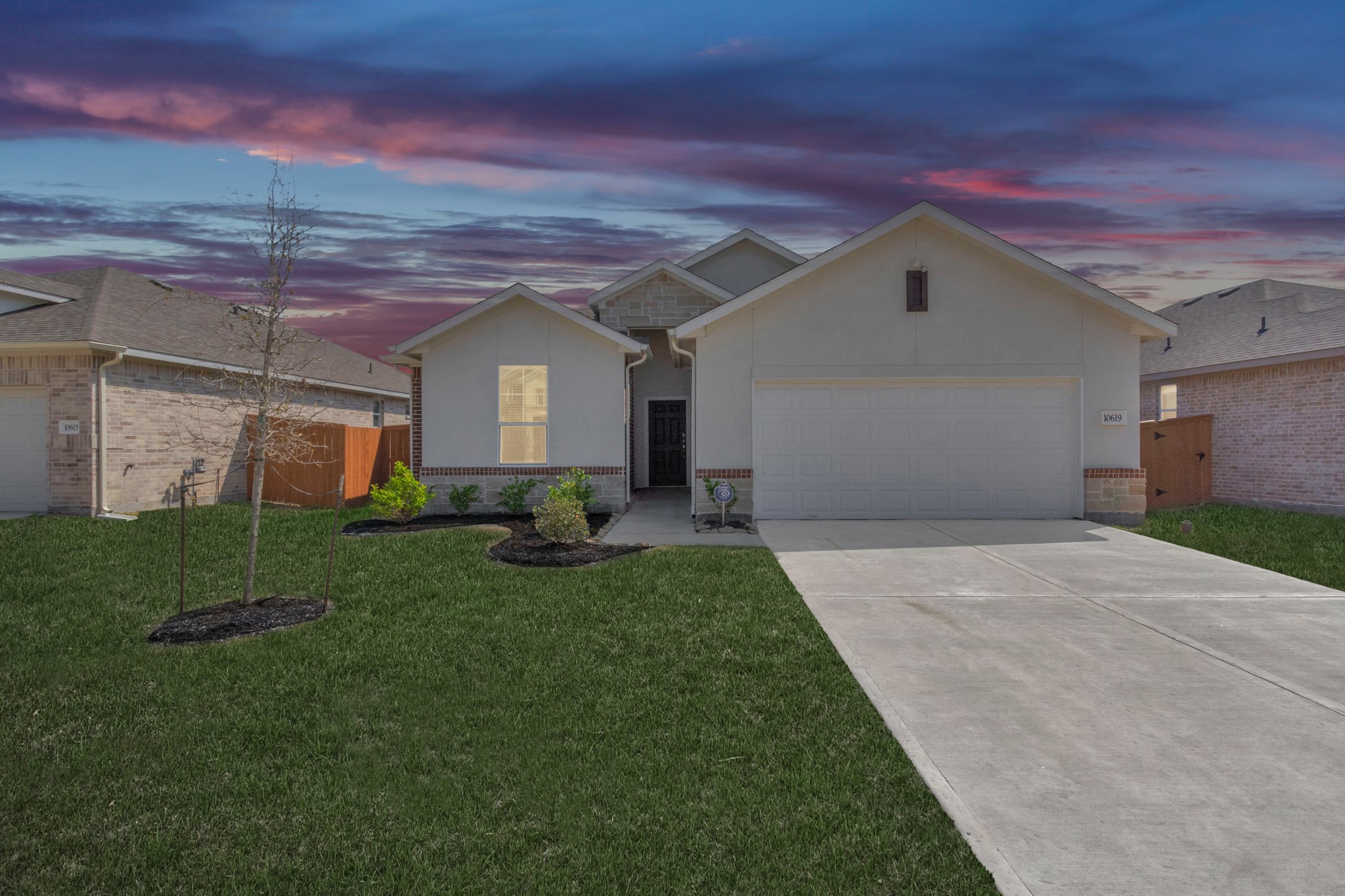 10515 Moon Valley Lane, Rosharon, TX 77583