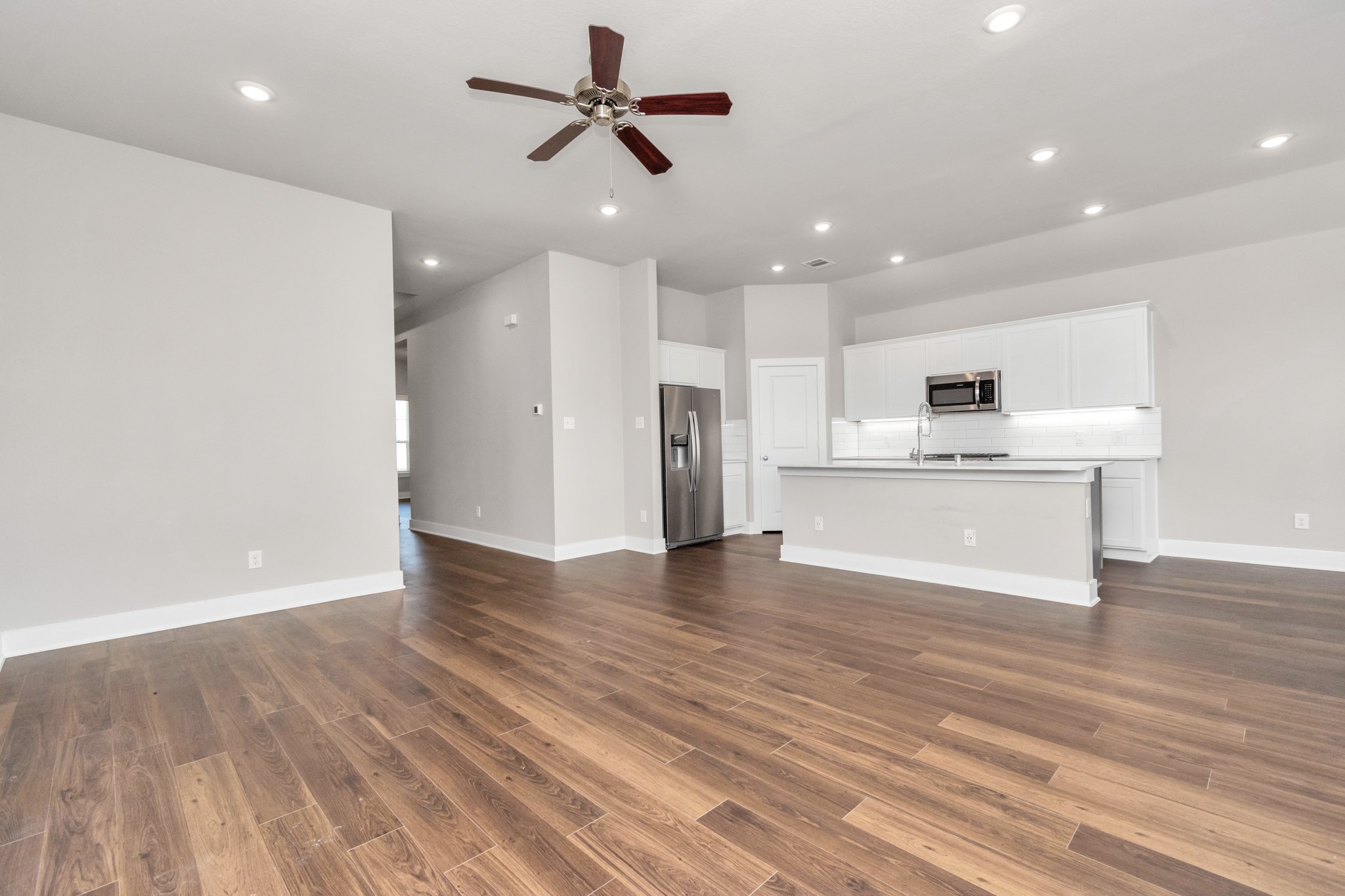 10515 Moon Valley Lane, Rosharon, TX 77583