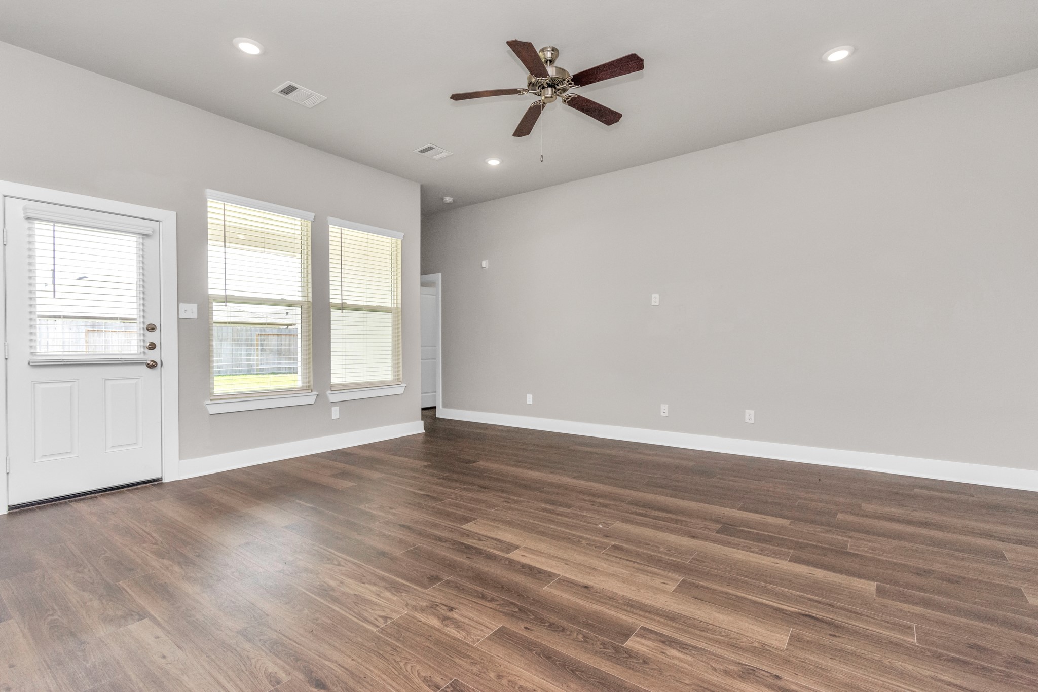 10515 Moon Valley Lane, Rosharon, TX 77583