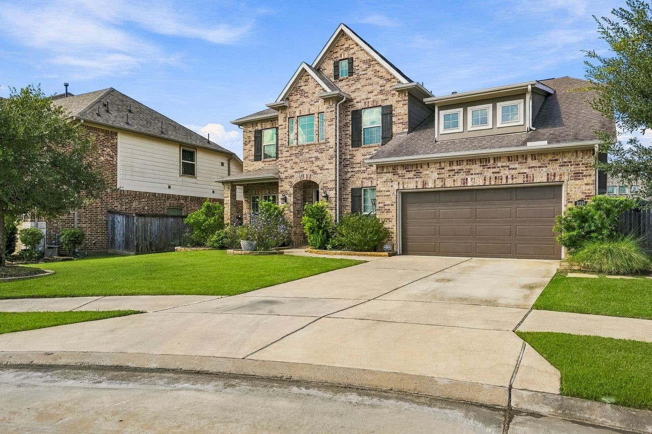 2215 Hermina Radler Drive, Richmond, TX 77469
