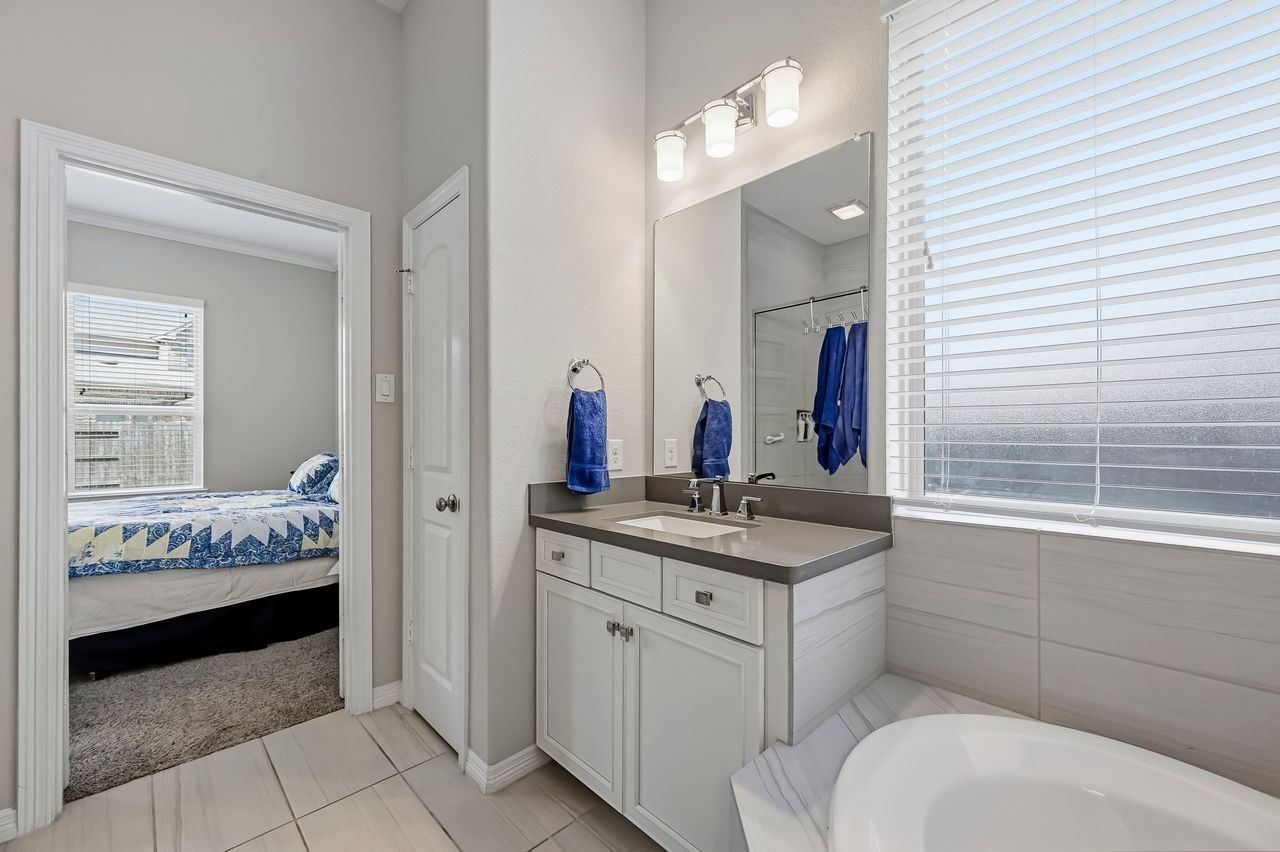 2215 Hermina Radler Drive, Richmond, TX 77469