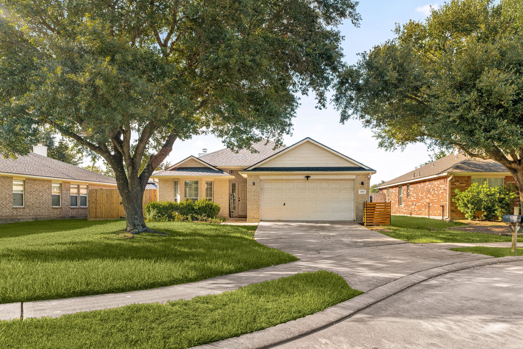 2810 Brookmist Lane, Dickinson, TX 77539