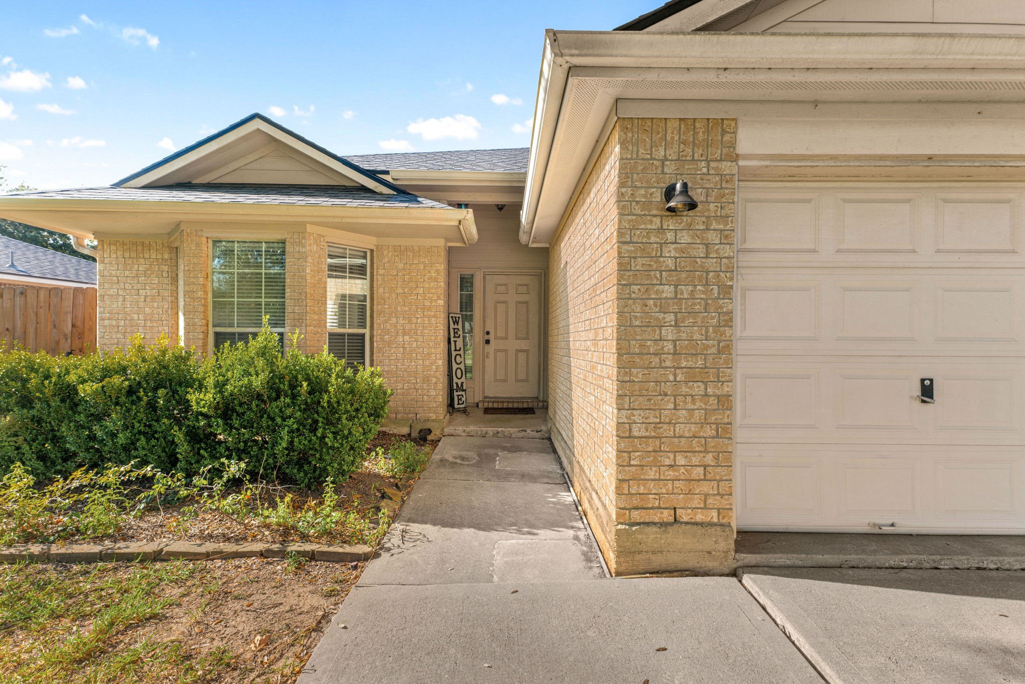 2810 Brookmist Lane, Dickinson, TX 77539