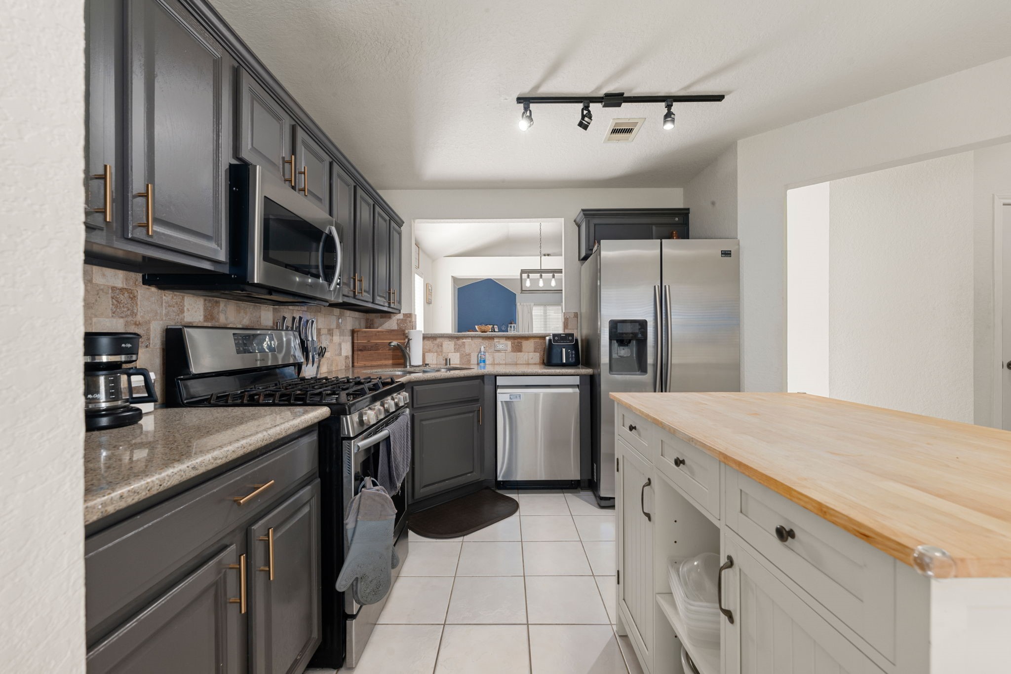 2810 Brookmist Lane, Dickinson, TX 77539