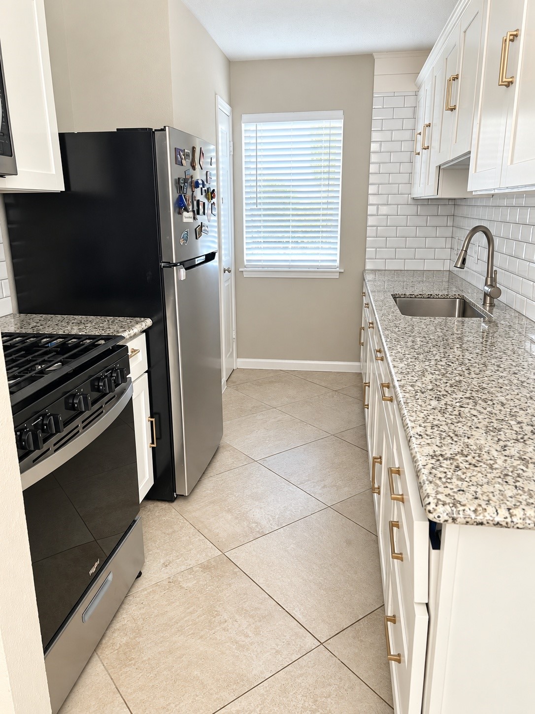 604 Linda Lane, Alvin, TX 77511