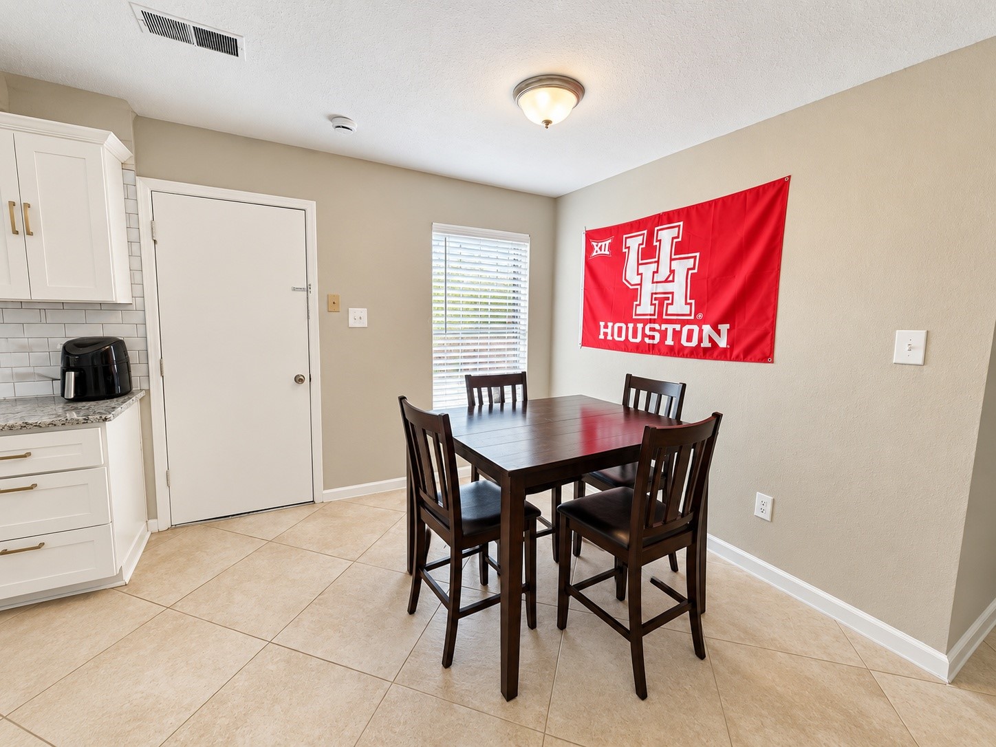604 Linda Lane, Alvin, TX 77511