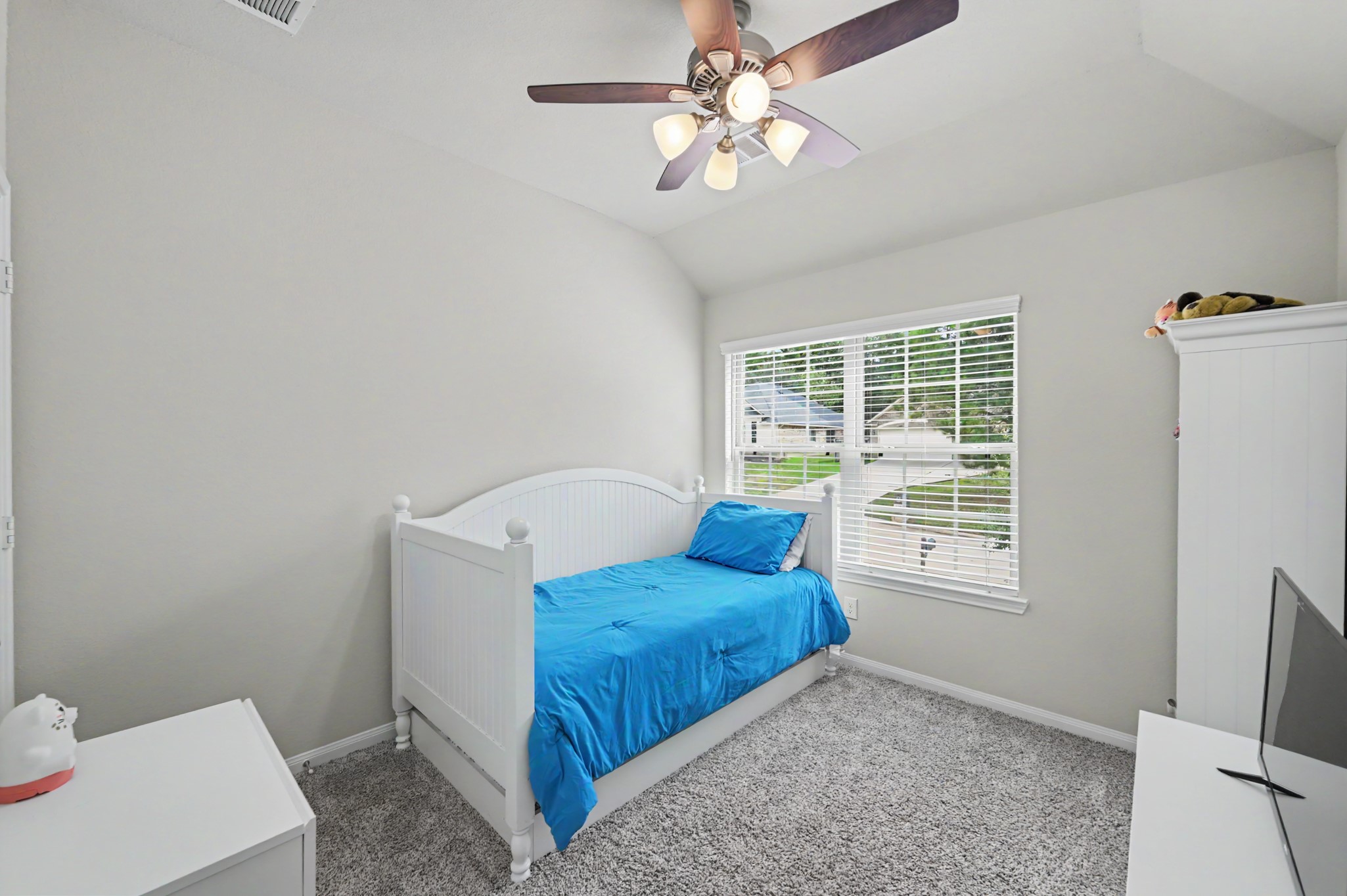 2nd bedroom upstairs next to 3rd bedroom