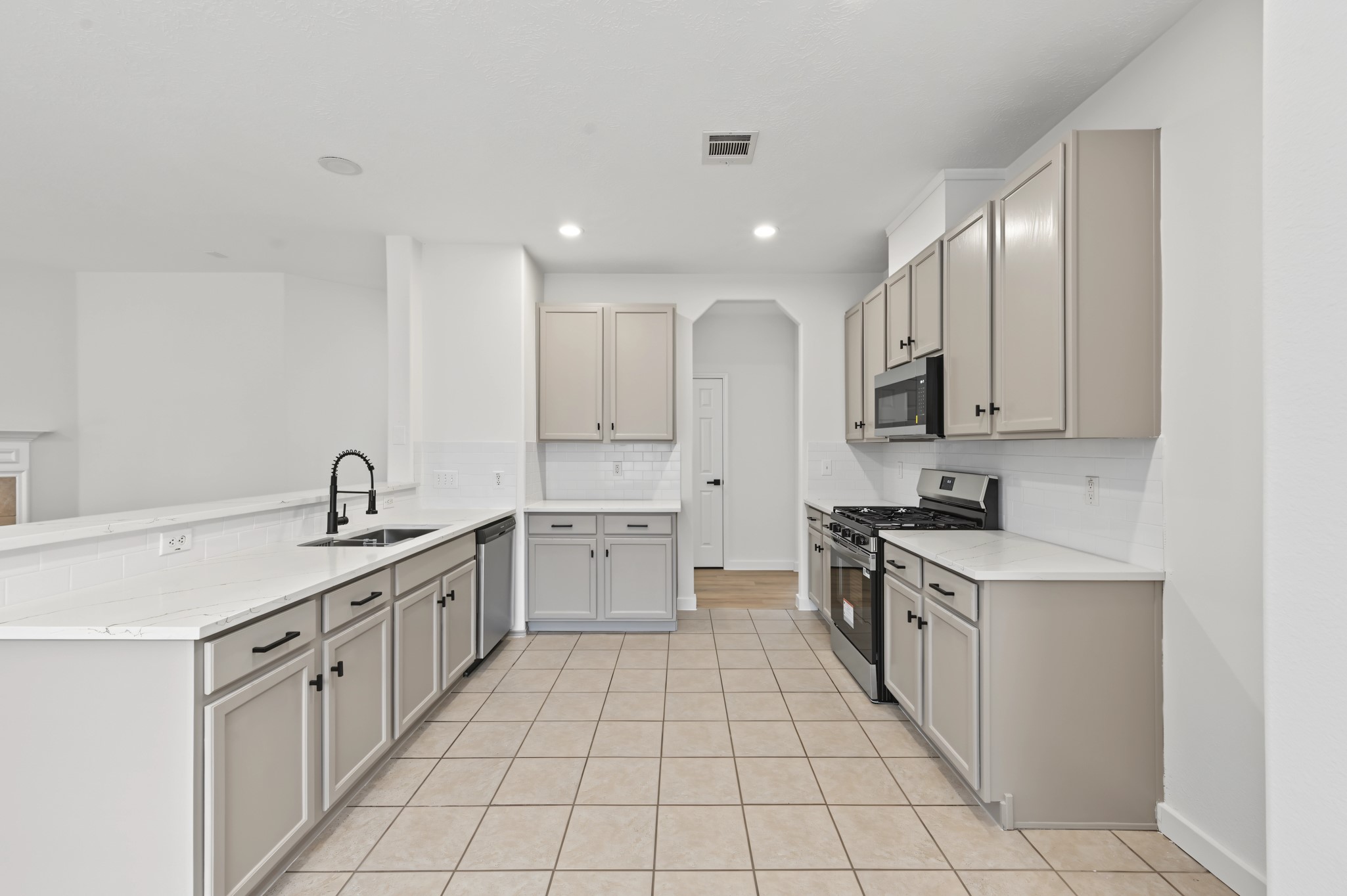 969 Fife Drive, Conroe, TX 77301