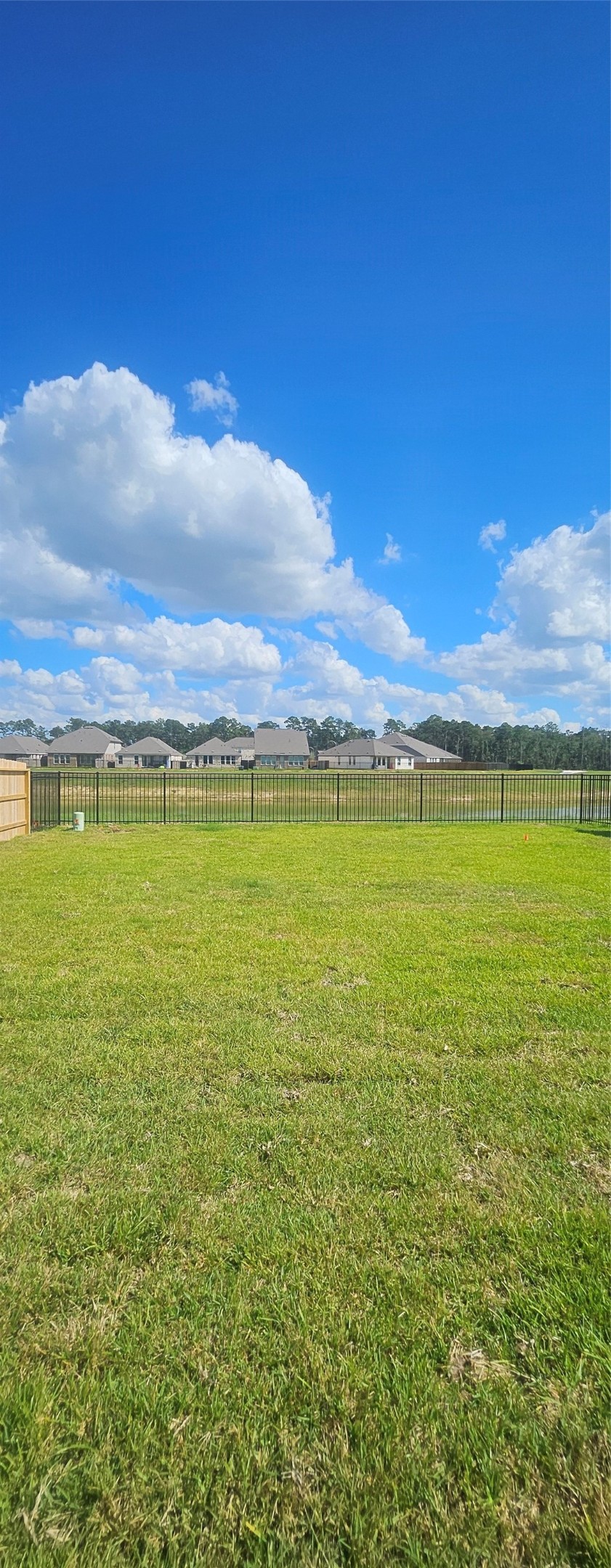 18306 Daisy Bluff Street, Crosby, TX 77532