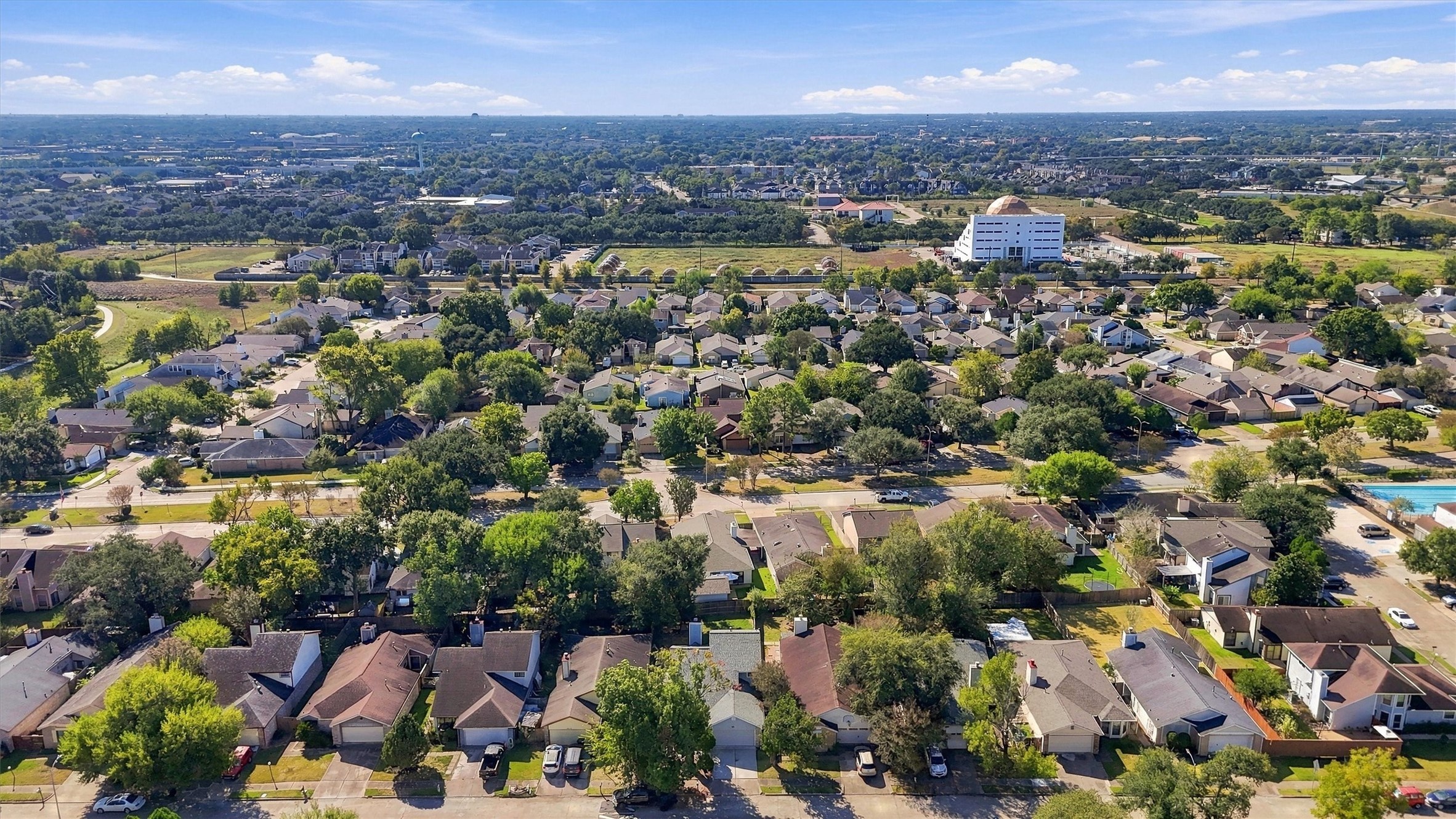Neighborhood aerial shows the broader west Houston area, with access to Westpark Tollway, Beltway 8, and Highway 6.