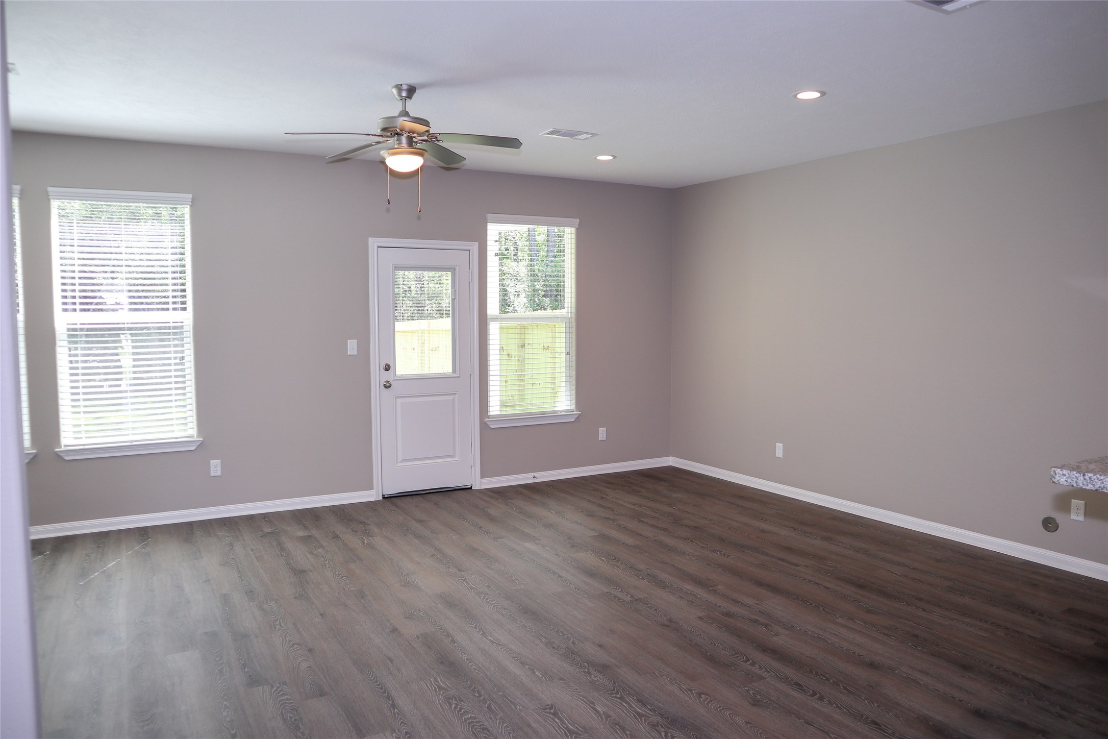 118 Artesian Way, New Caney, TX 77357