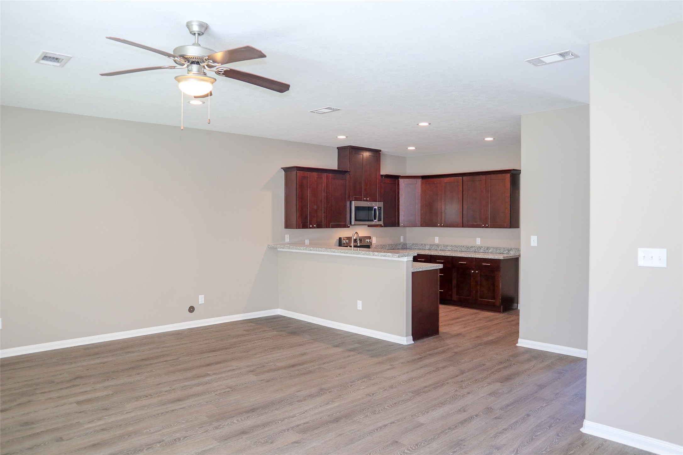 118 Artesian Way, New Caney, TX 77357