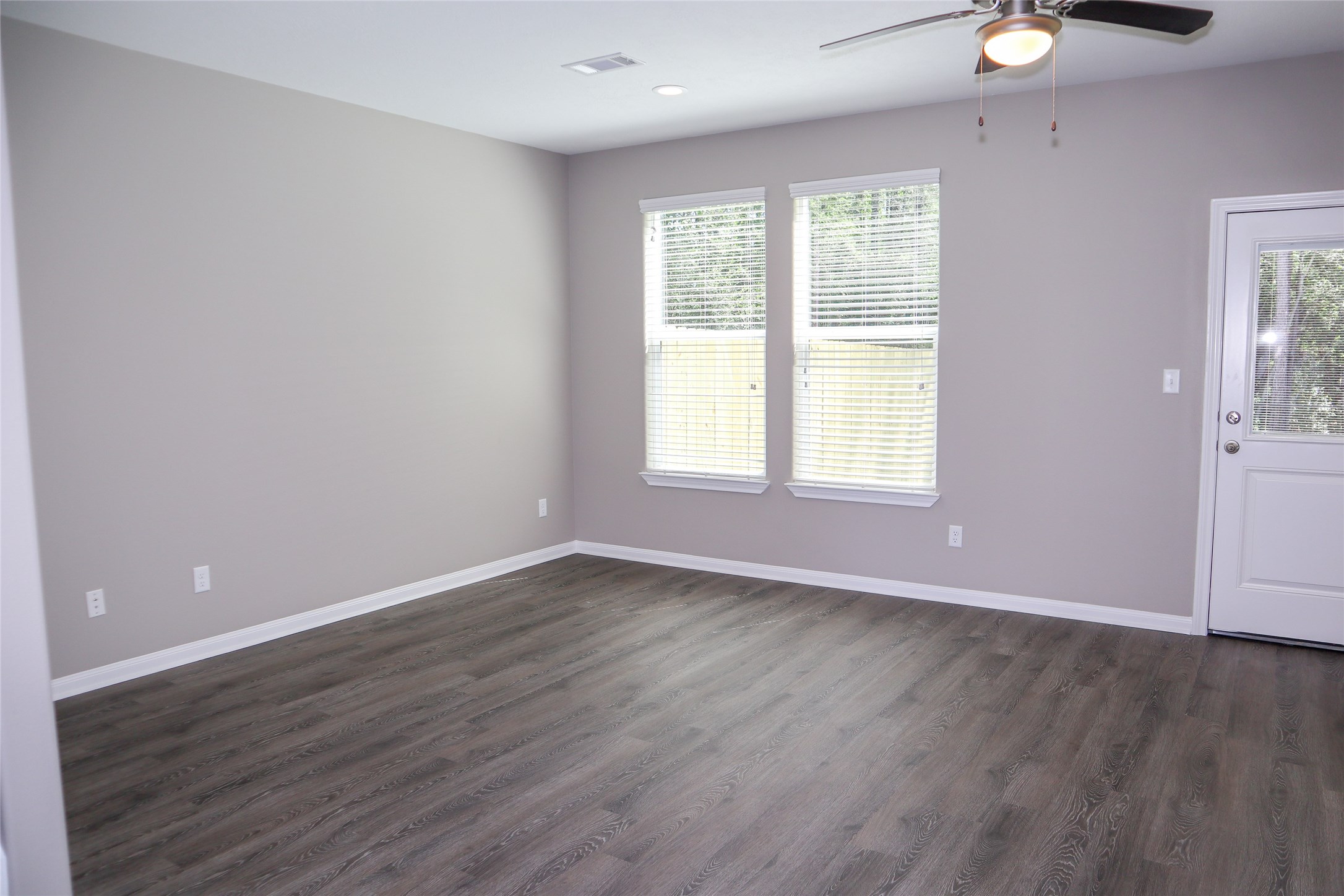 118 Artesian Way, New Caney, TX 77357