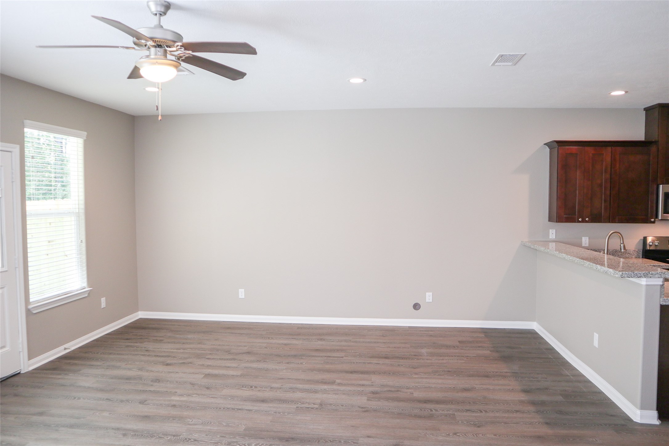 118 Artesian Way, New Caney, TX 77357