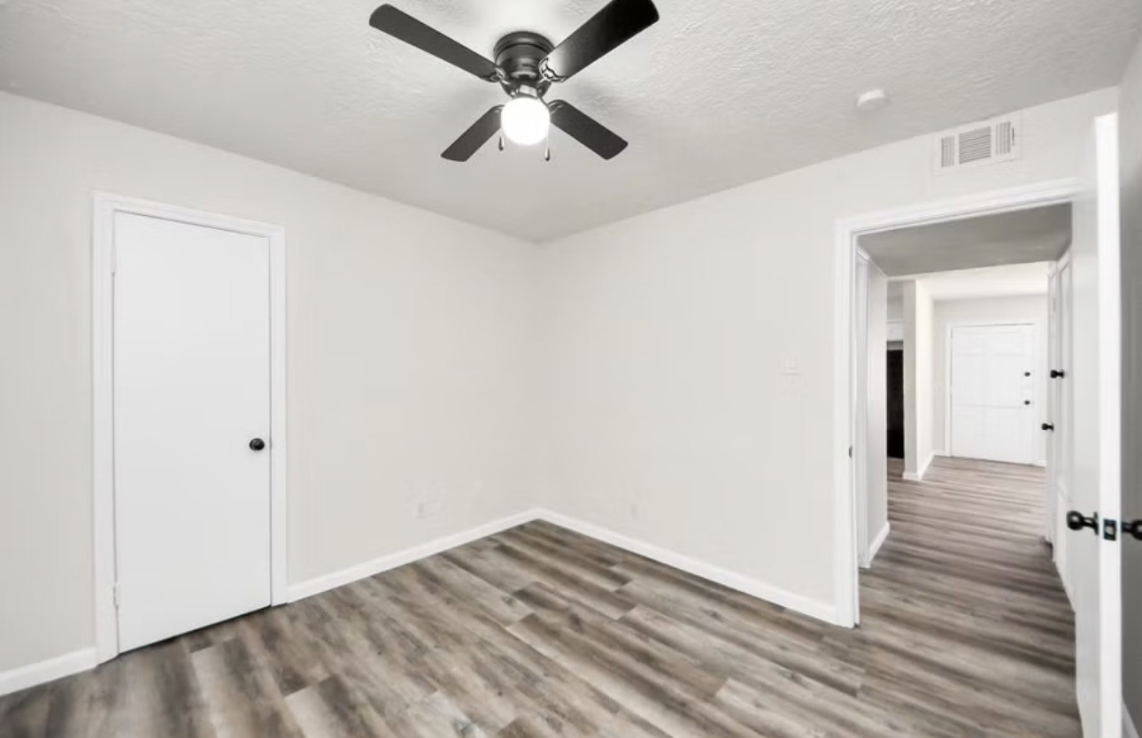 2110 Melbourne Street, #12, Houston, TX 77026