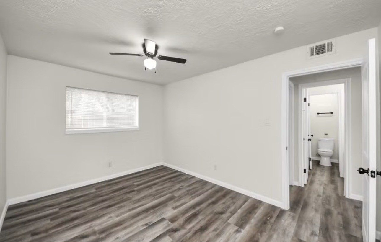2110 Melbourne Street, #12, Houston, TX 77026