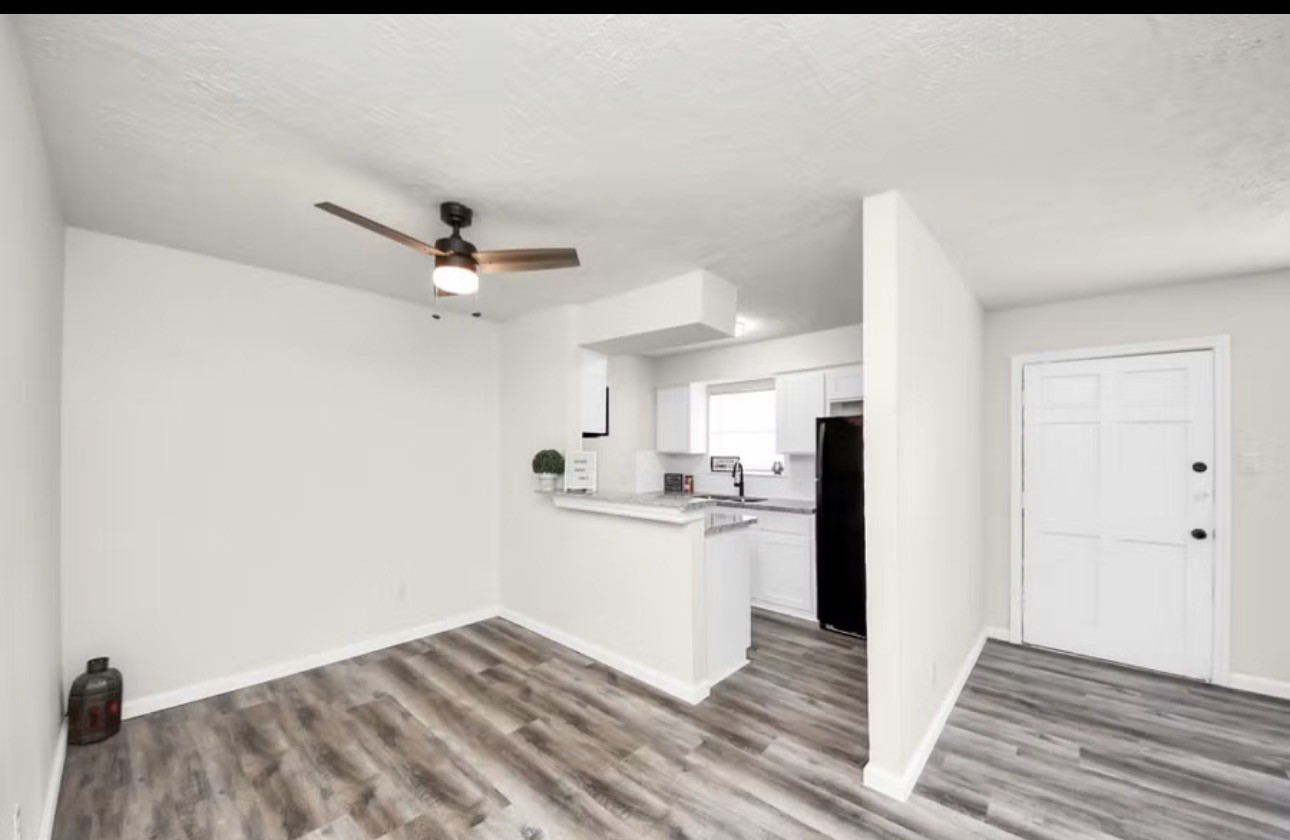 2110 Melbourne Street, #12, Houston, TX 77026