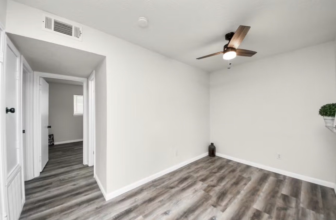 2110 Melbourne Street, #12, Houston, TX 77026