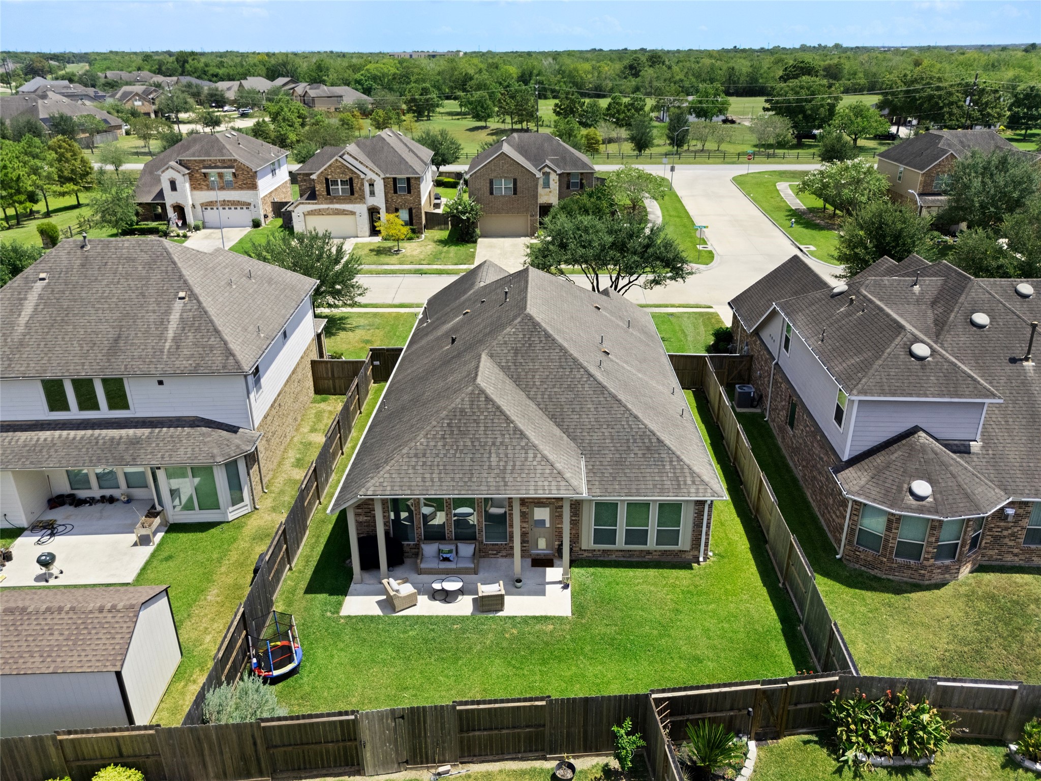 1412 Copper Ridge Lane, Pearland, TX 77581