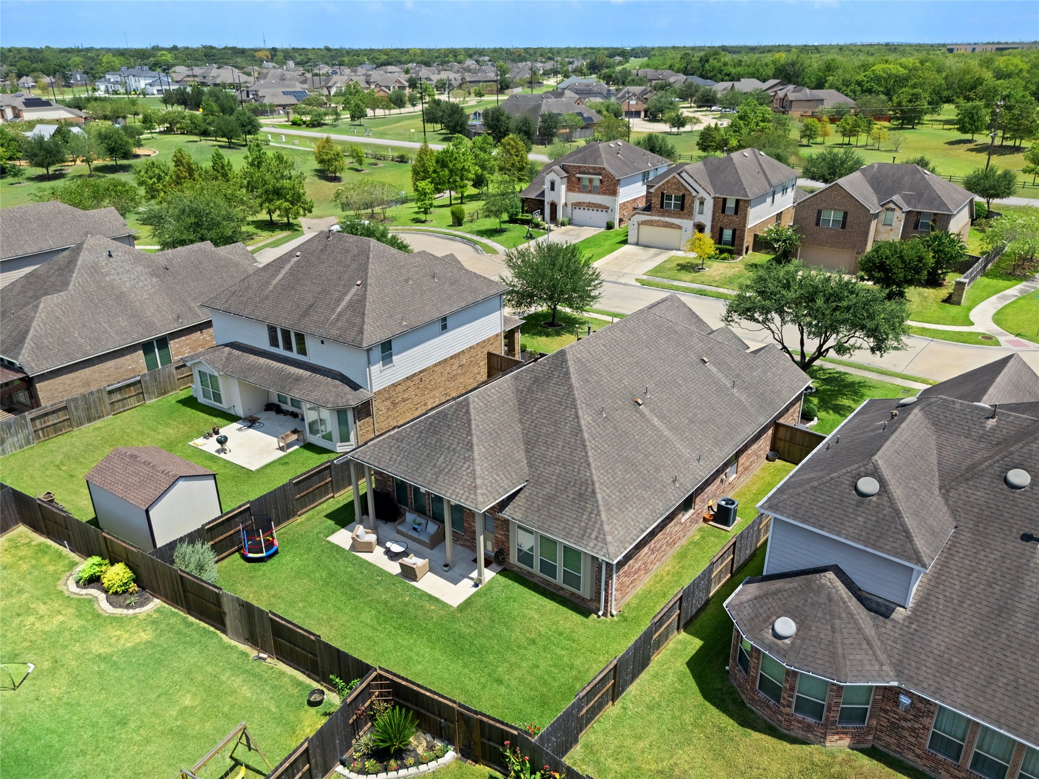 1412 Copper Ridge Lane, Pearland, TX 77581
