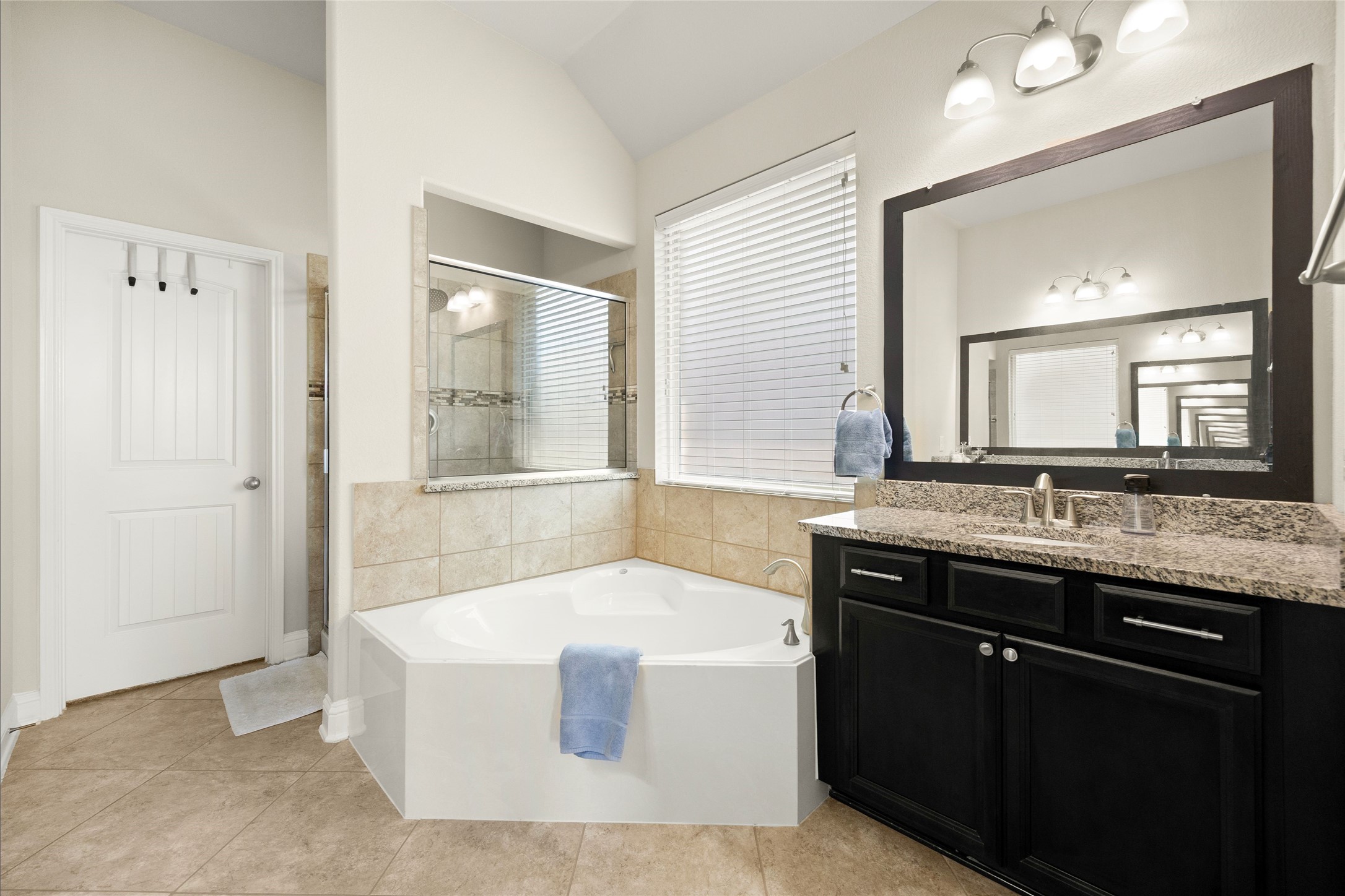 1412 Copper Ridge Lane, Pearland, TX 77581
