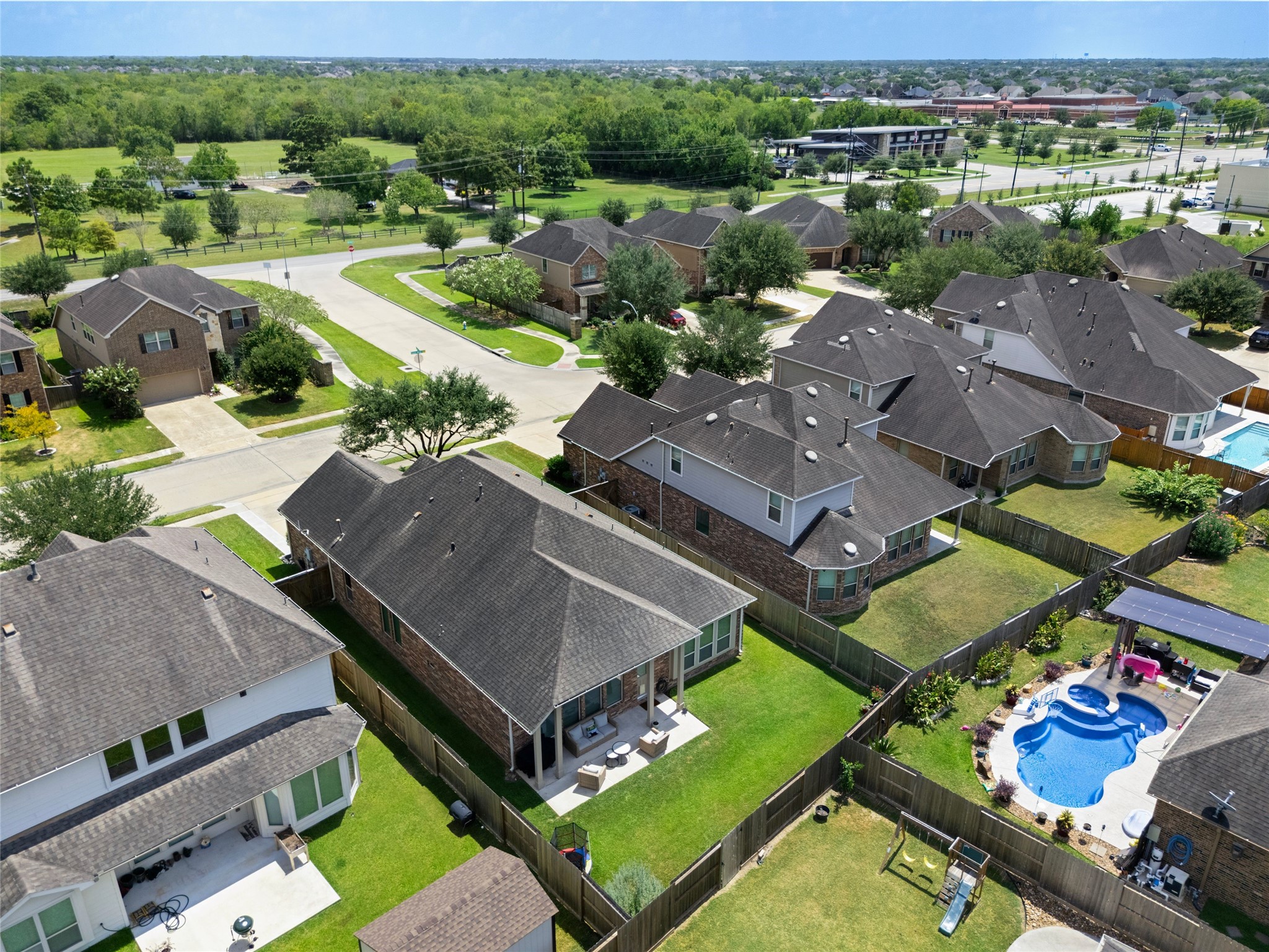 1412 Copper Ridge Lane, Pearland, TX 77581