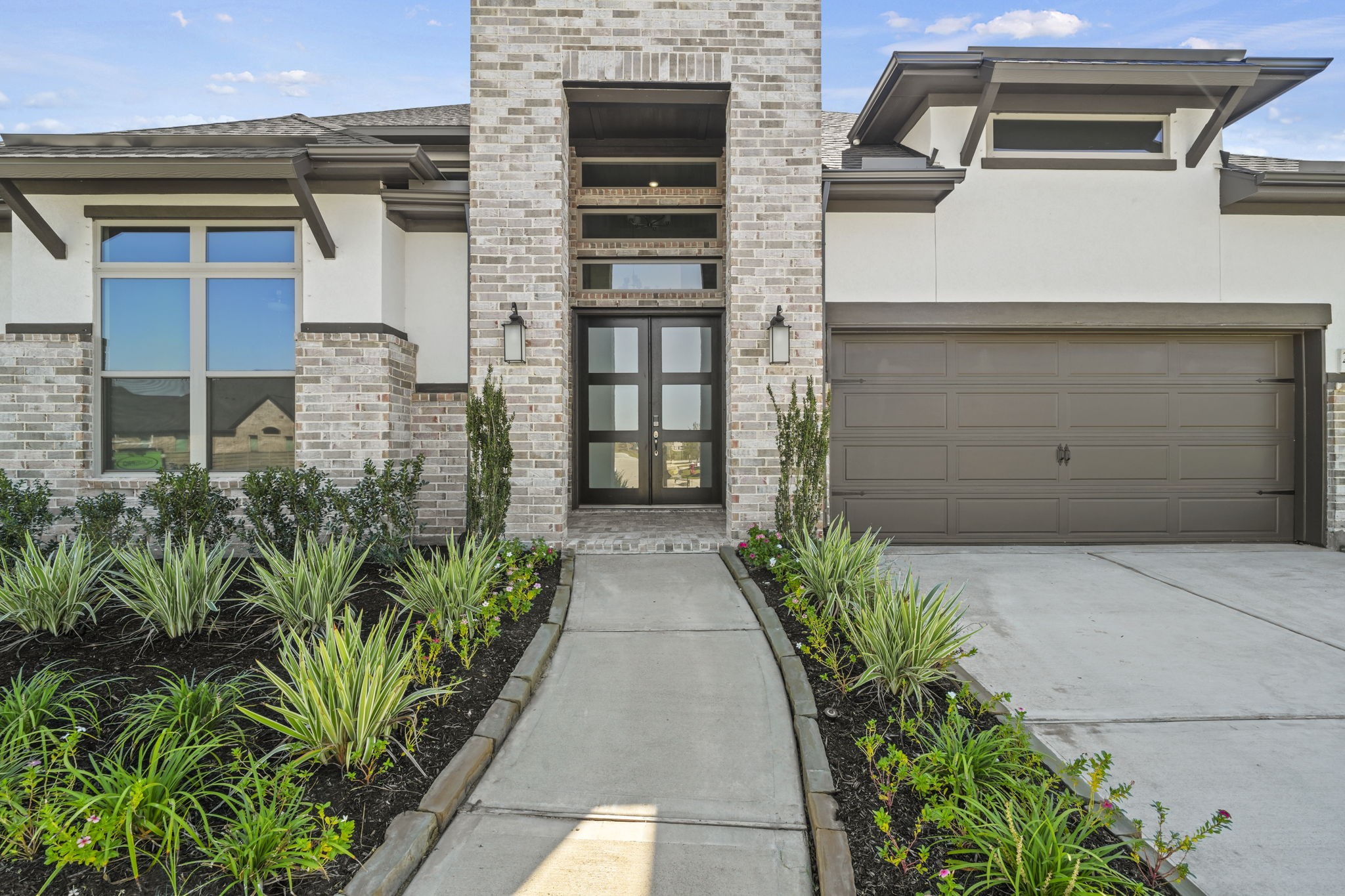 2322 Gleaming Pear Drive, Manvel, TX 77578