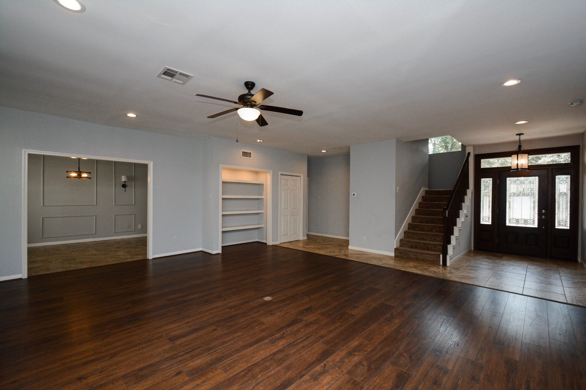 View of the entrance and living room