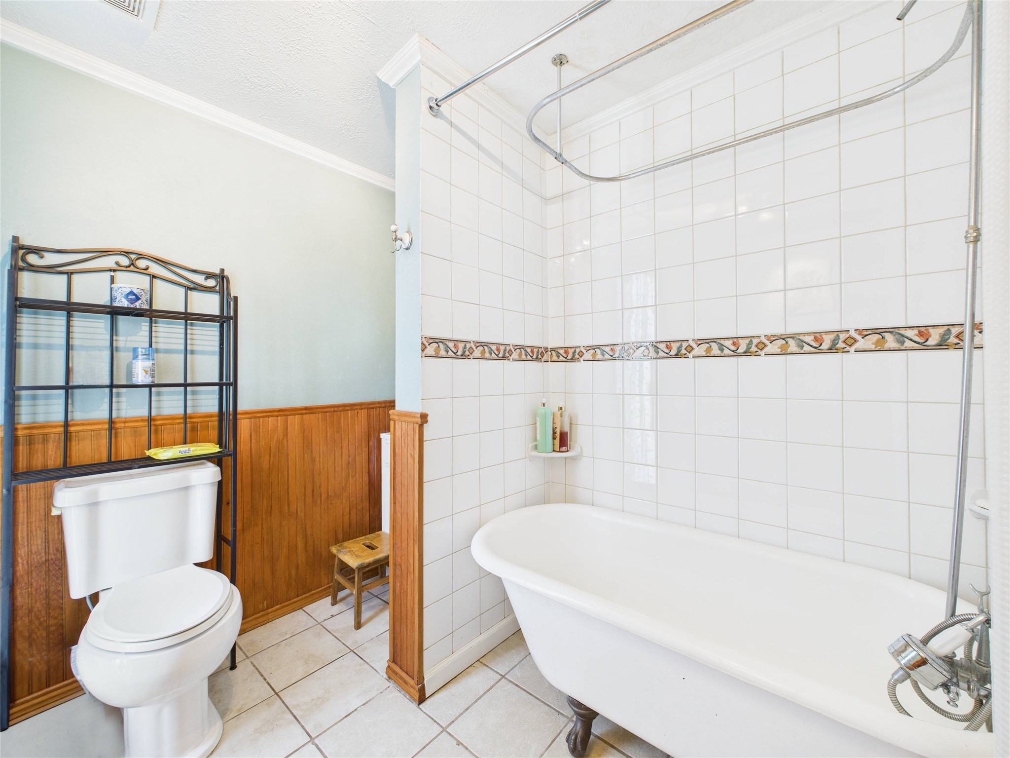 713 6th Street, San Leon, TX 77539
