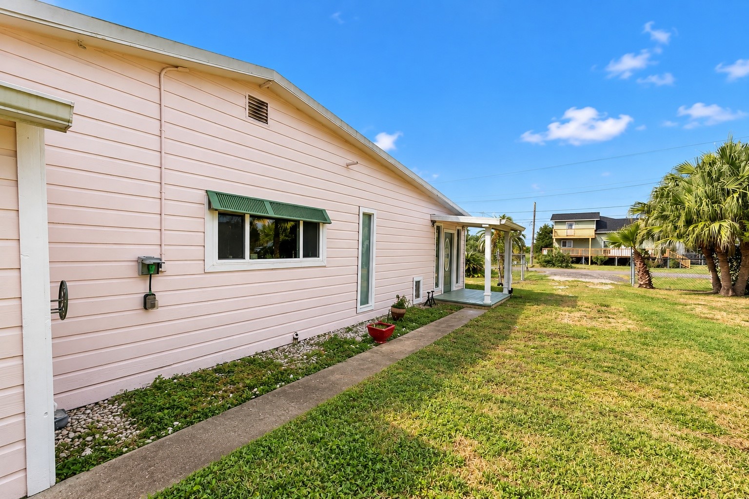 713 6th Street, San Leon, TX 77539