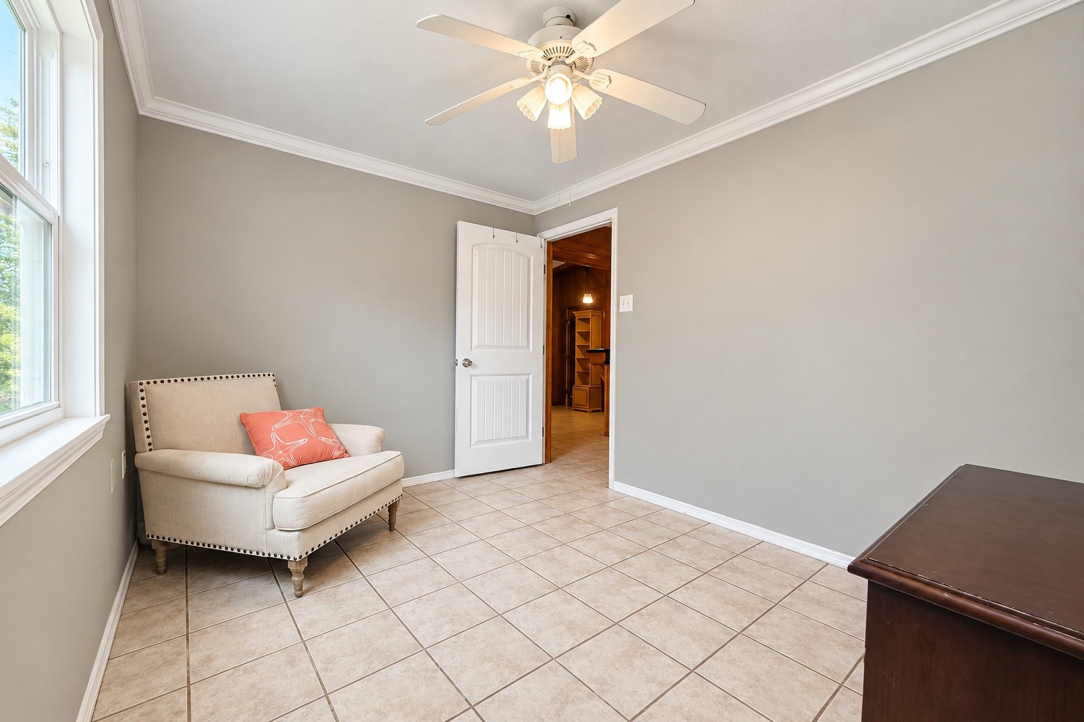 713 6th Street, San Leon, TX 77539