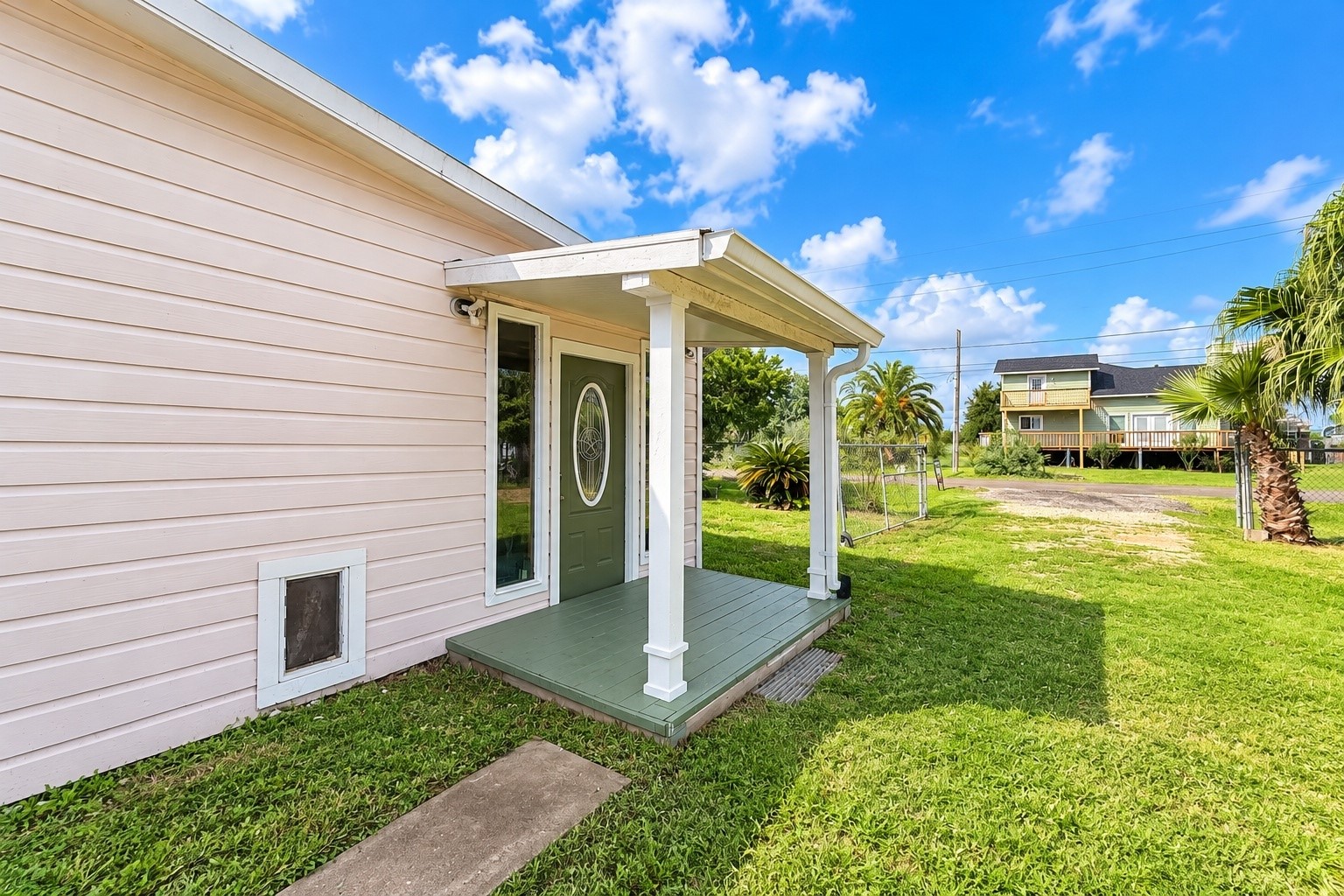 713 6th Street, San Leon, TX 77539
