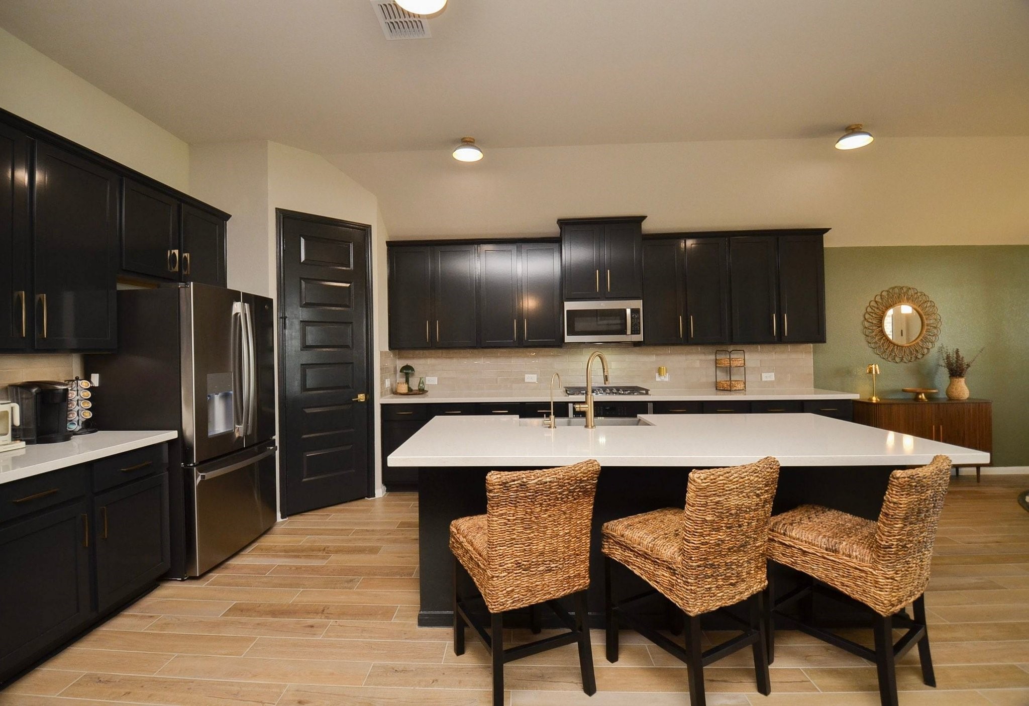 GORGEOUS KITCHEN!