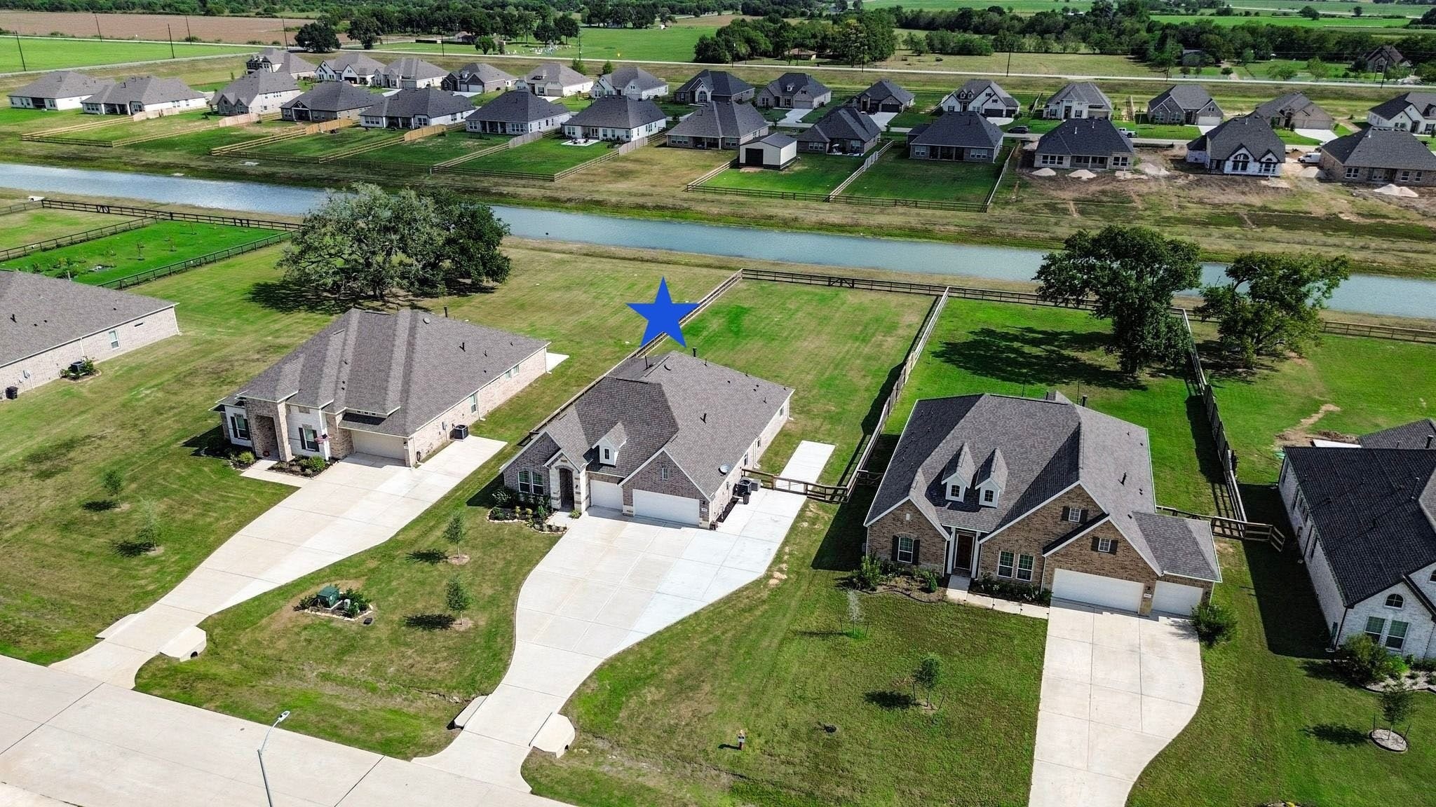 6803 Nichols Landing, Needville, TX 77461