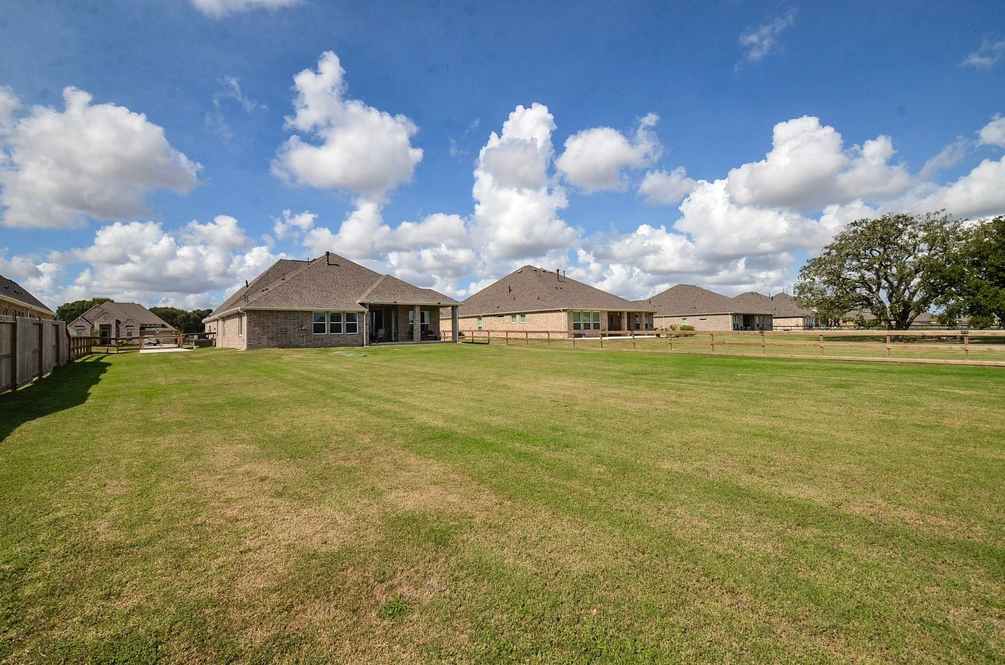 6803 Nichols Landing, Needville, TX 77461
