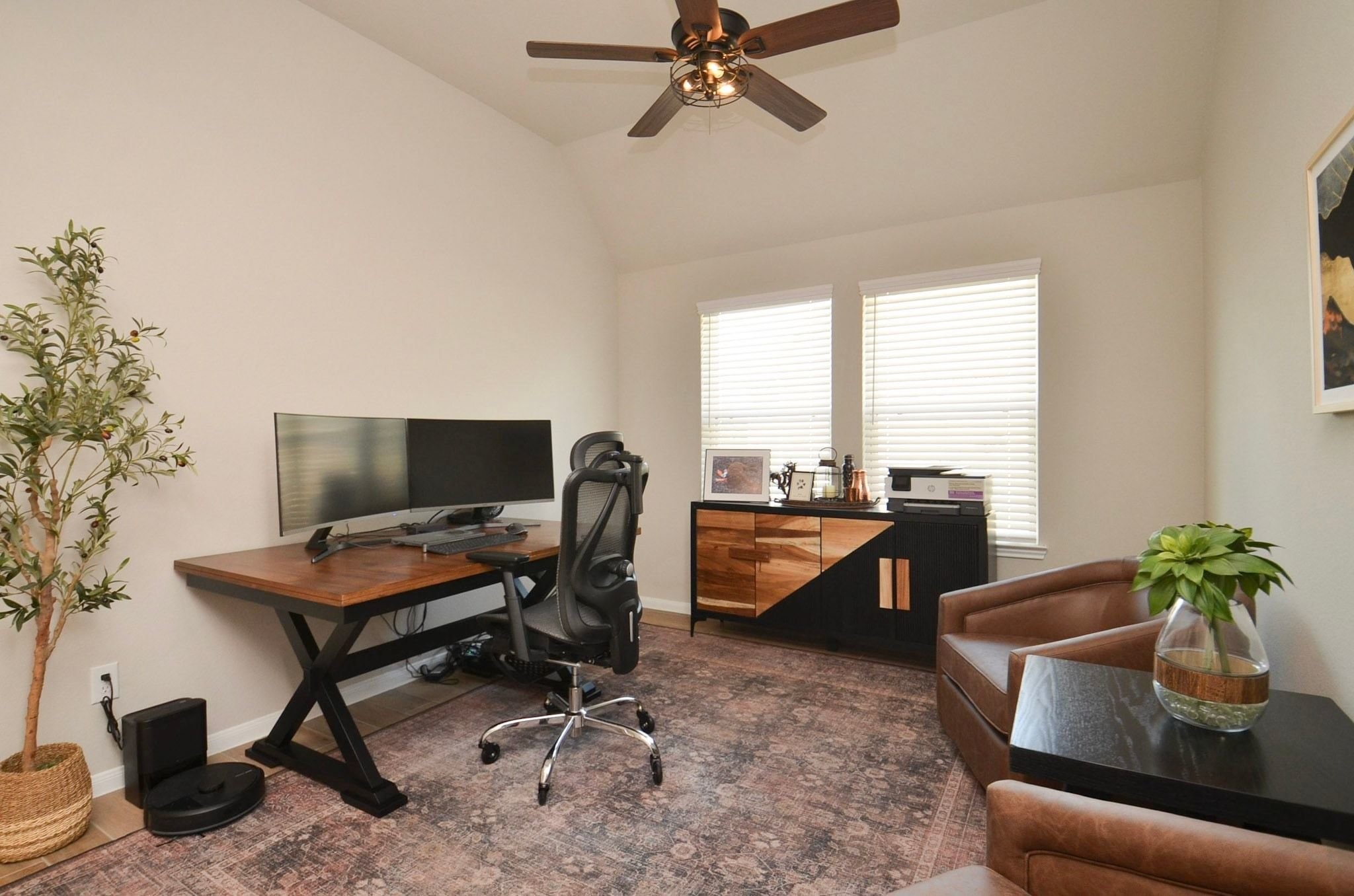 FLEX ROOM! Currently used as an office. Other options- media room, playroom, formal dining...use however you'd like!