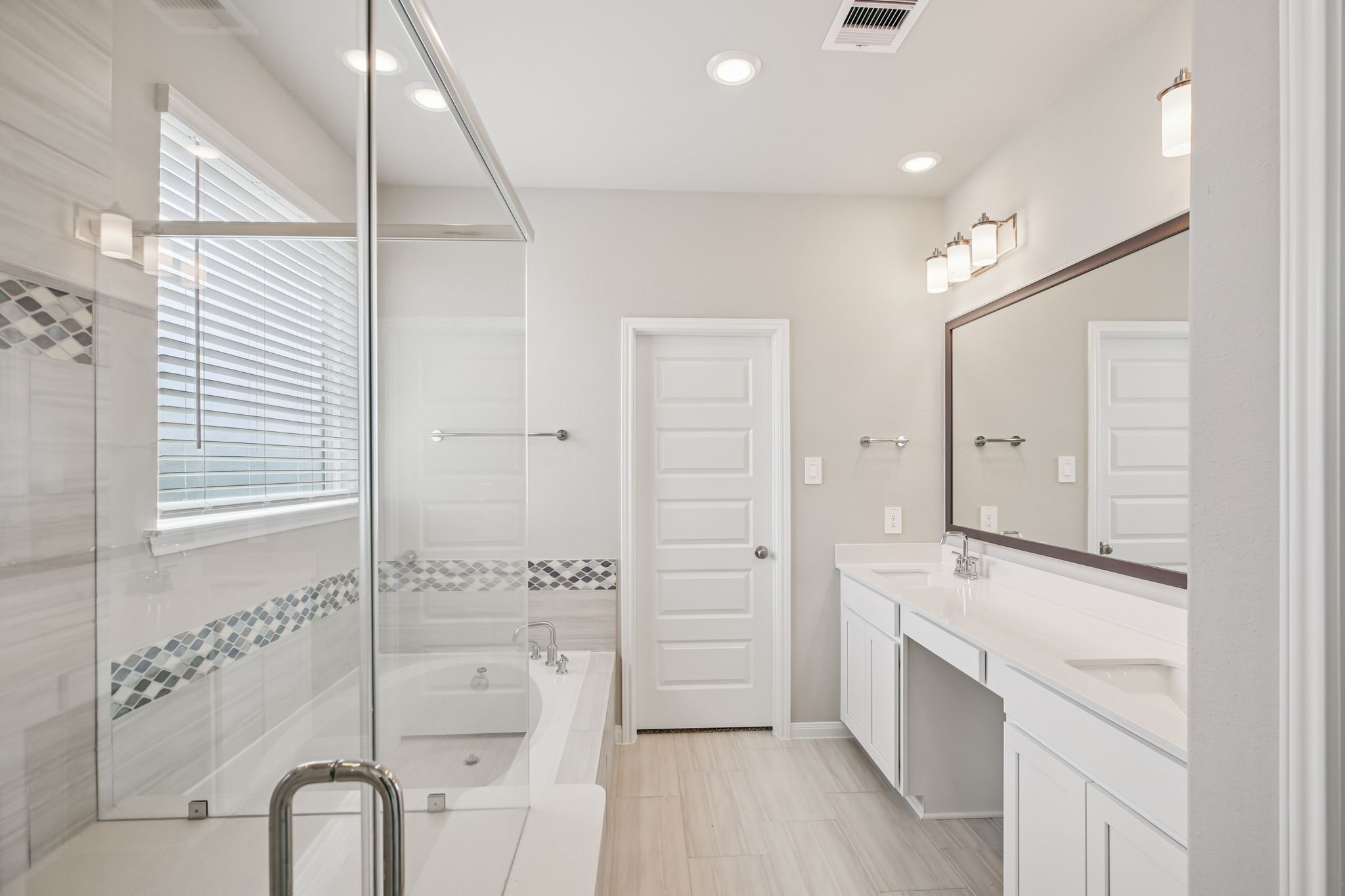 9163 Capilano Heights Drive, Cypress, TX 77433