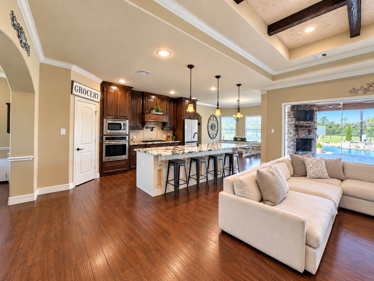 8999 Water Point Drive, Beach City, TX 77523