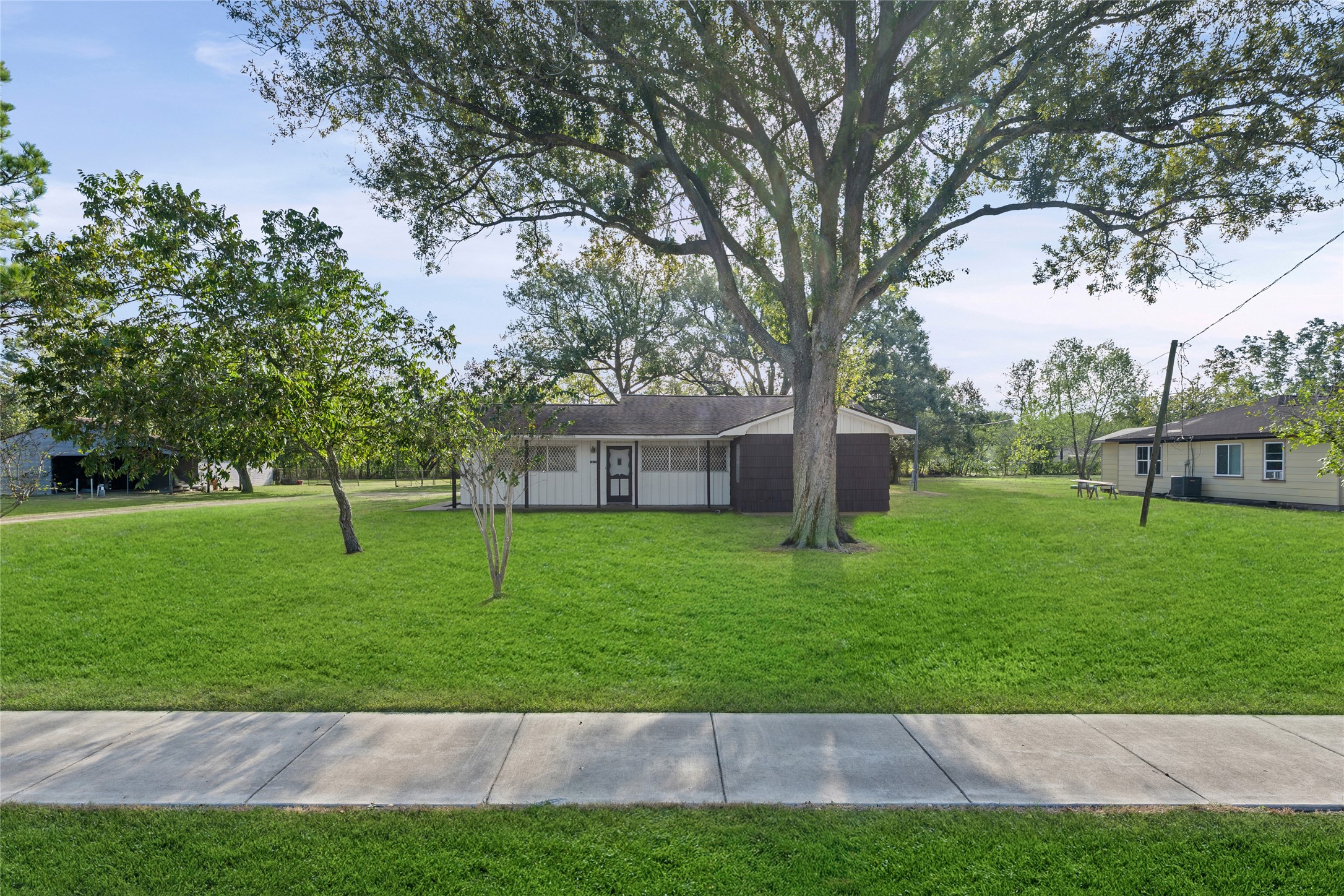 4311 Fm 2218 Road, Richmond, TX 77469 4311 Fm 2218 Road, Richmond, TX 77469