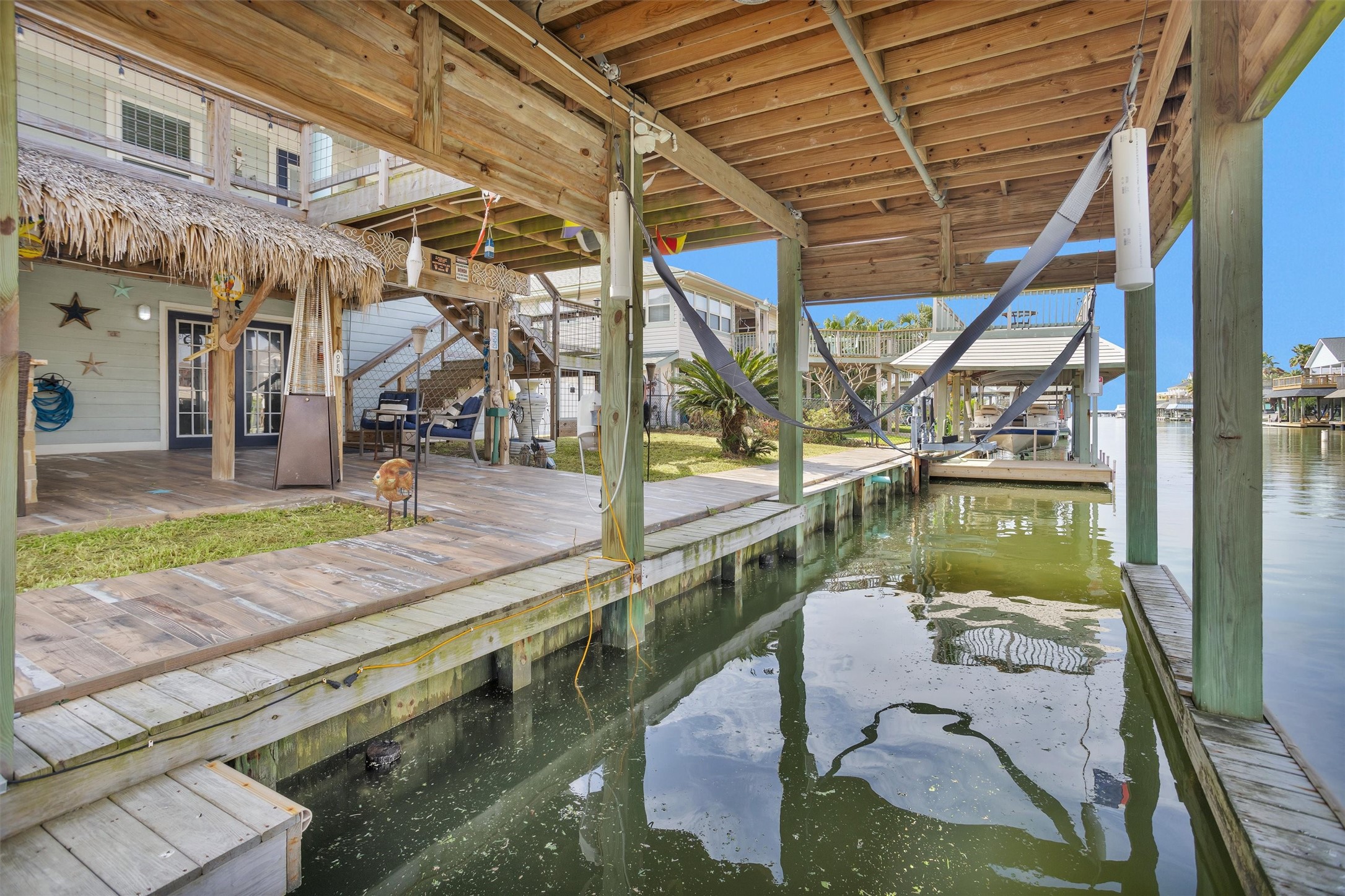 336 Ling Street, Bayou Vista, TX 77563