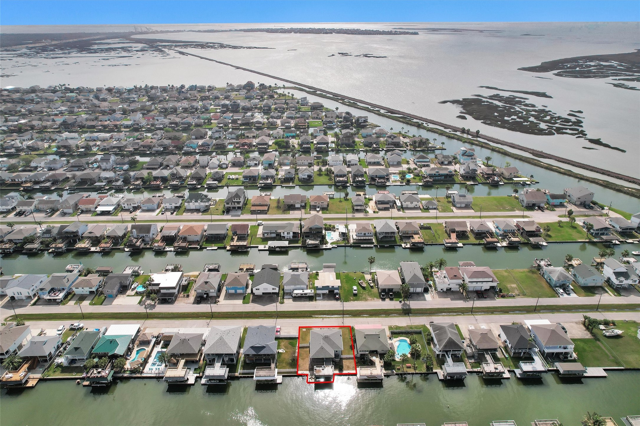 336 Ling Street, Bayou Vista, TX 77563