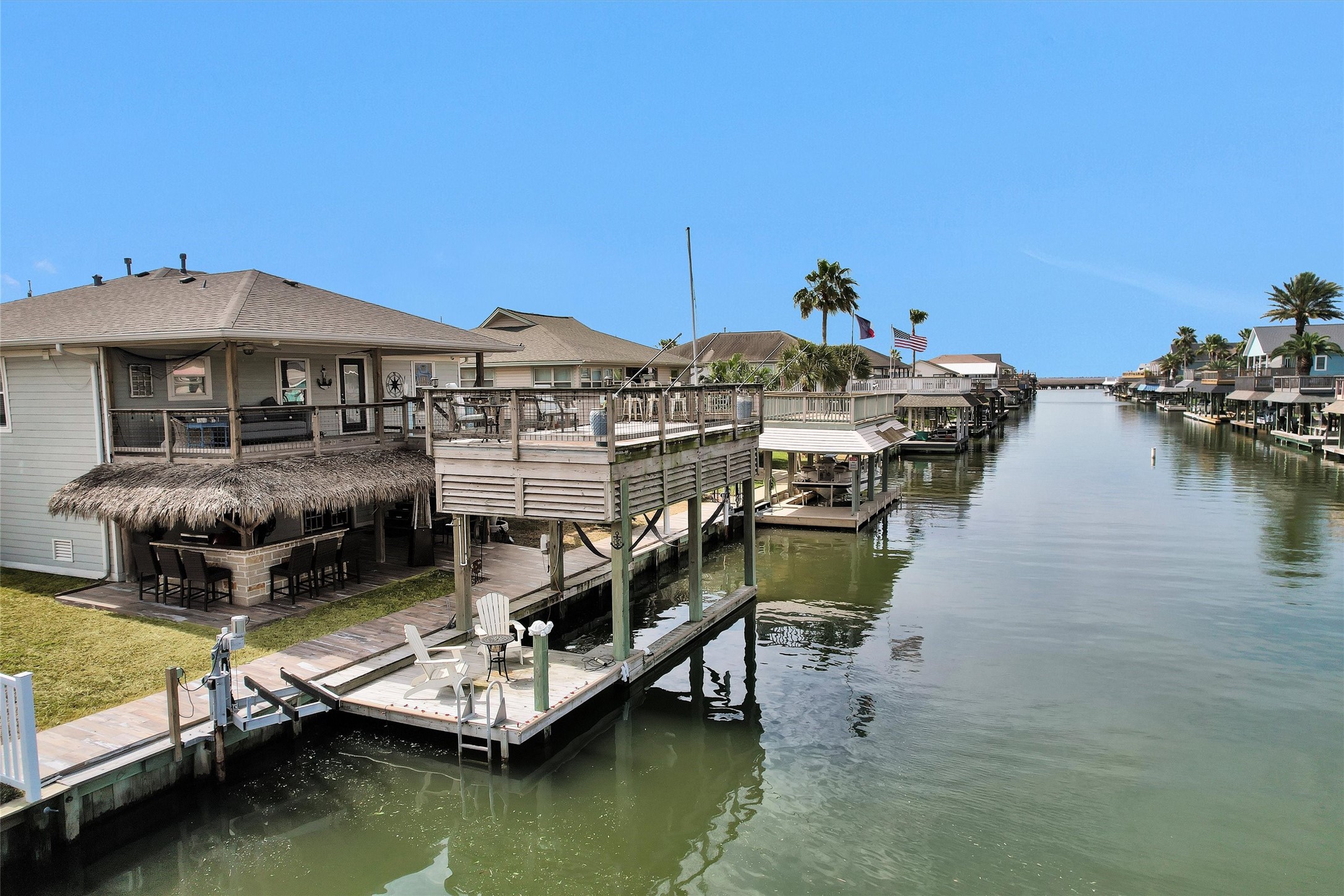 336 Ling Street, Bayou Vista, TX 77563