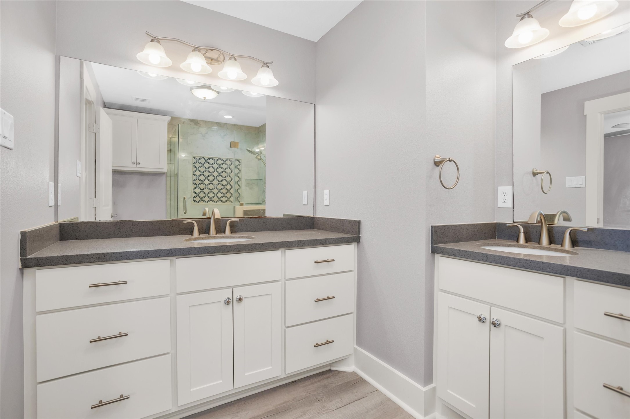 336 Ling Street, Bayou Vista, TX 77563